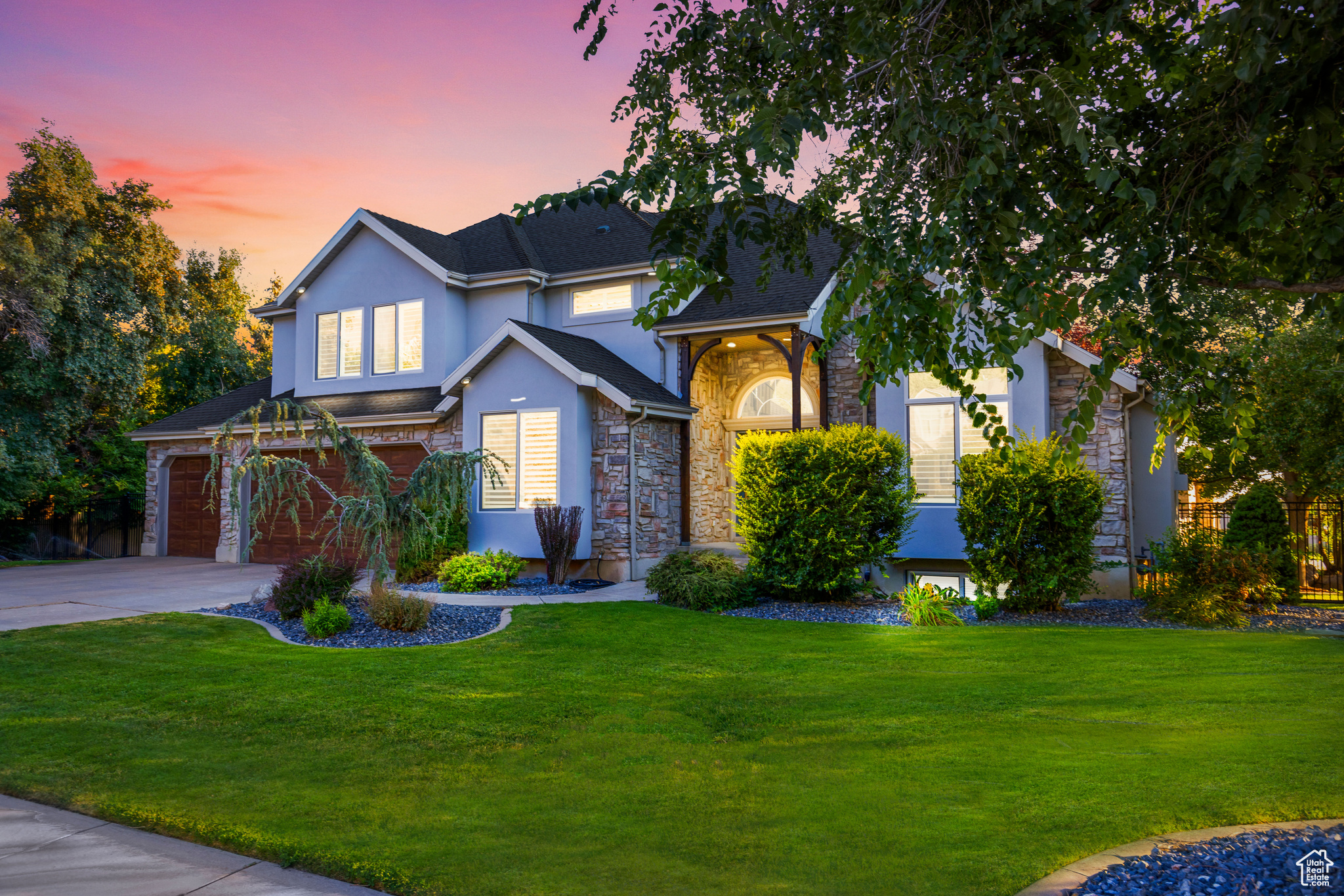 5061 SKYLINE PKWY