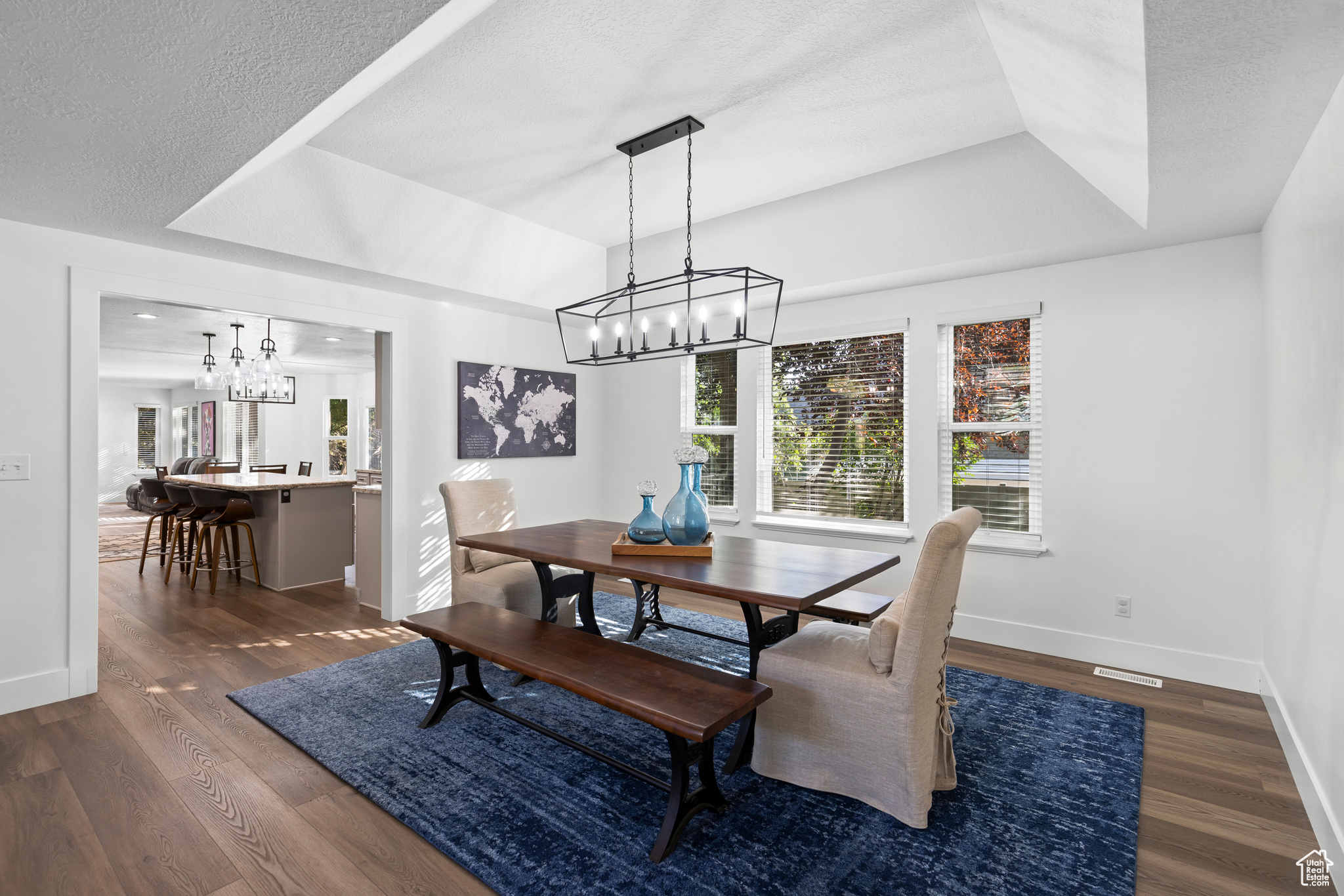 5061 SKYLINE PKWY