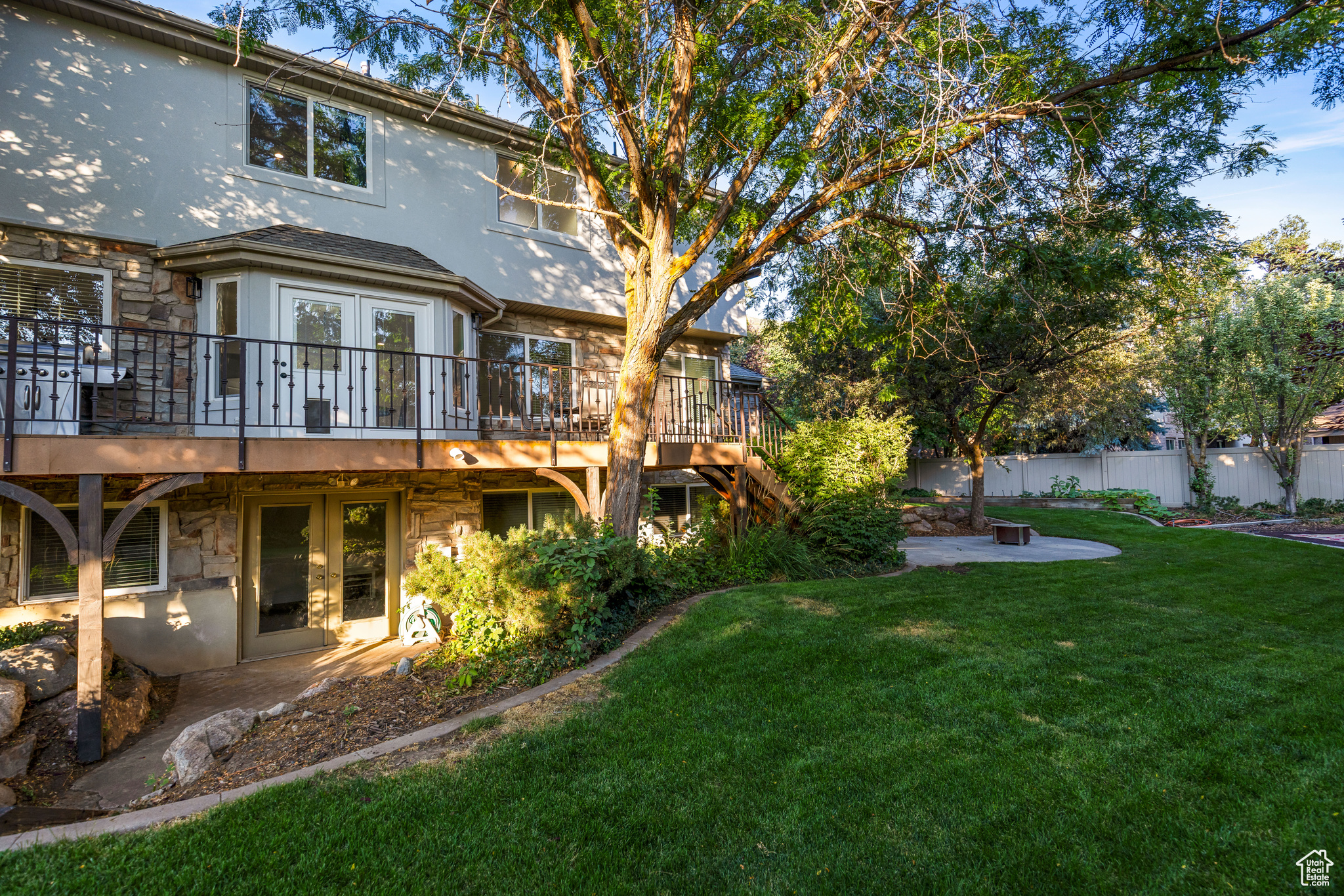 5061 SKYLINE PKWY