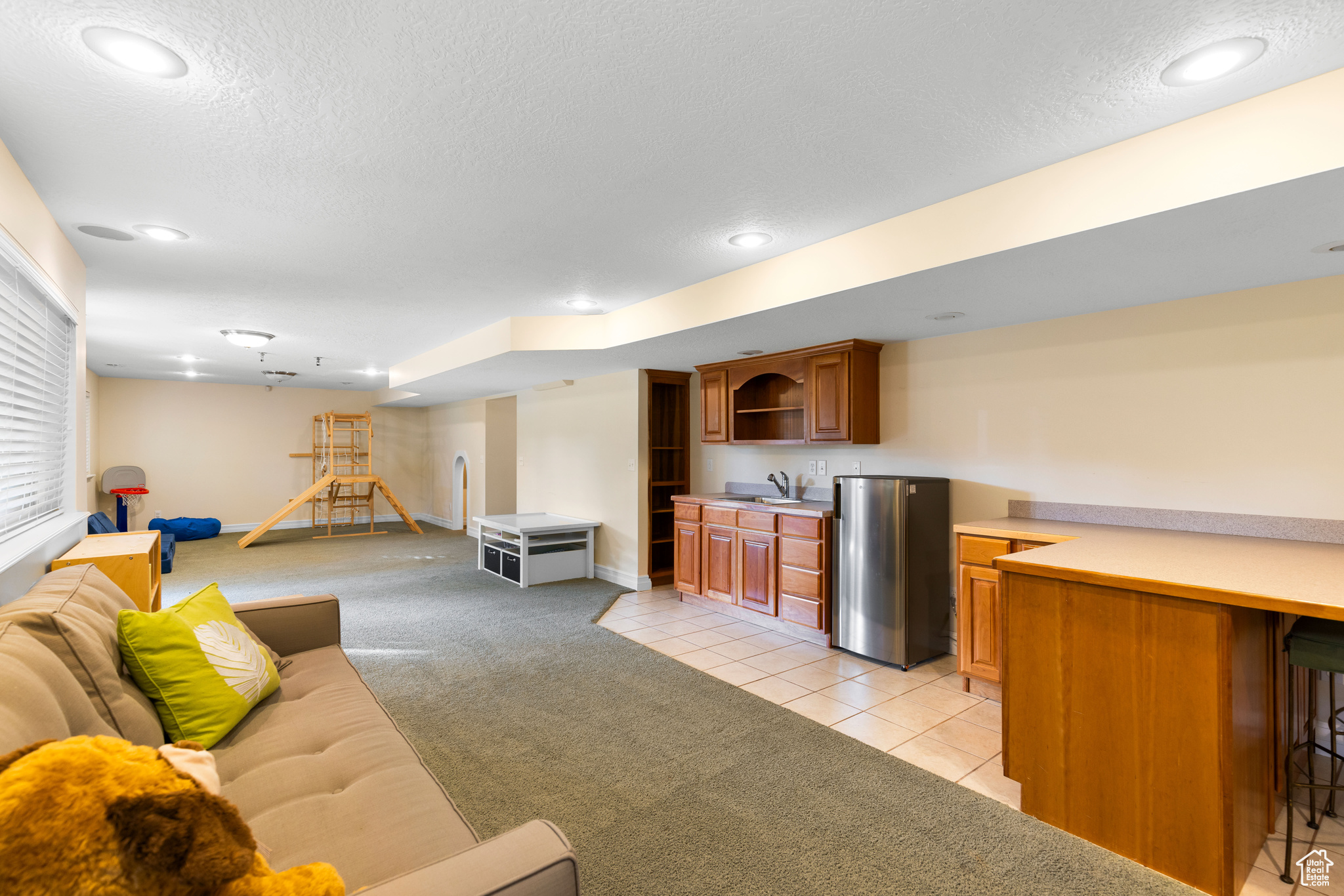 5061 SKYLINE PKWY