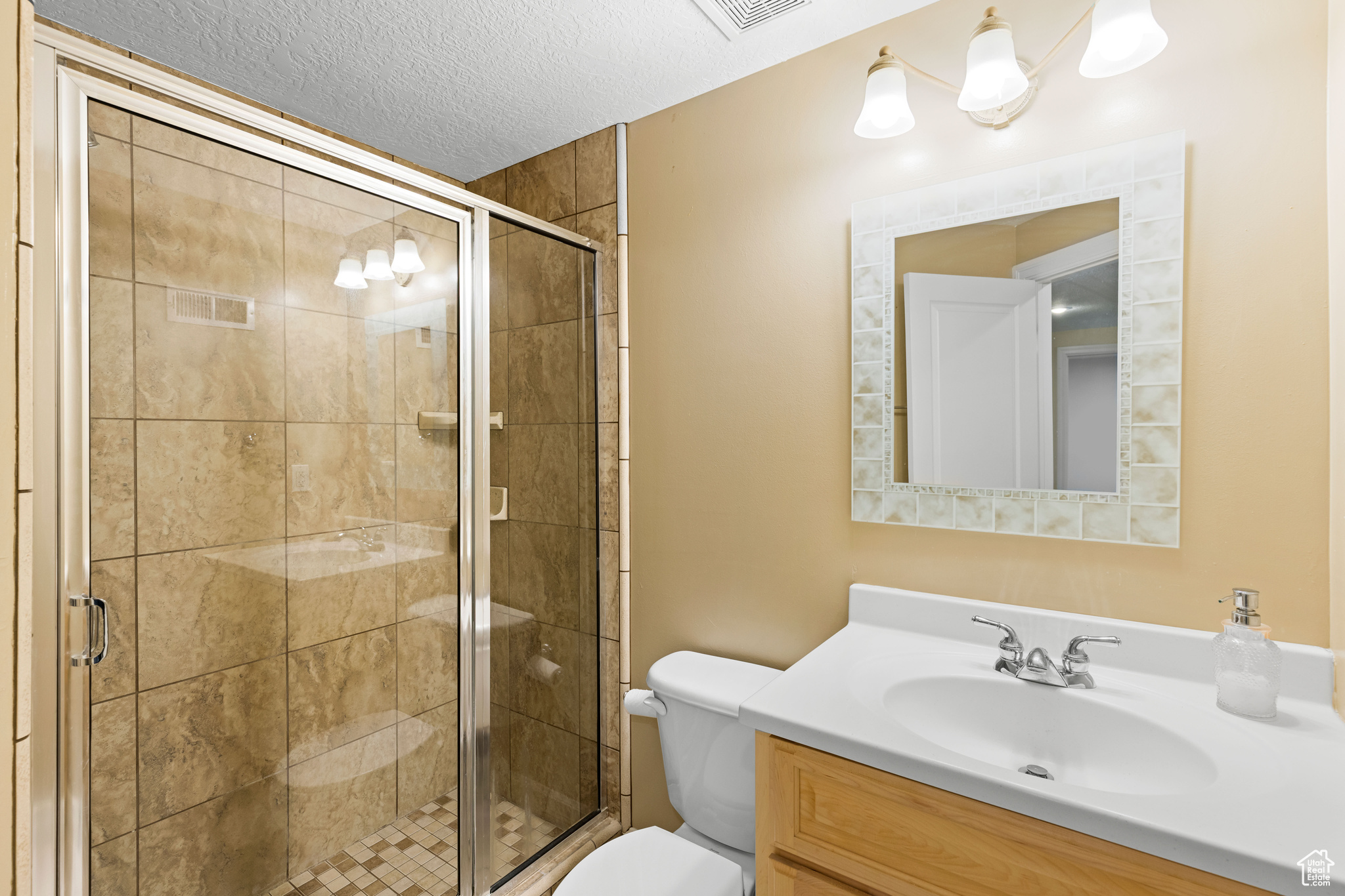 5061 SKYLINE PKWY