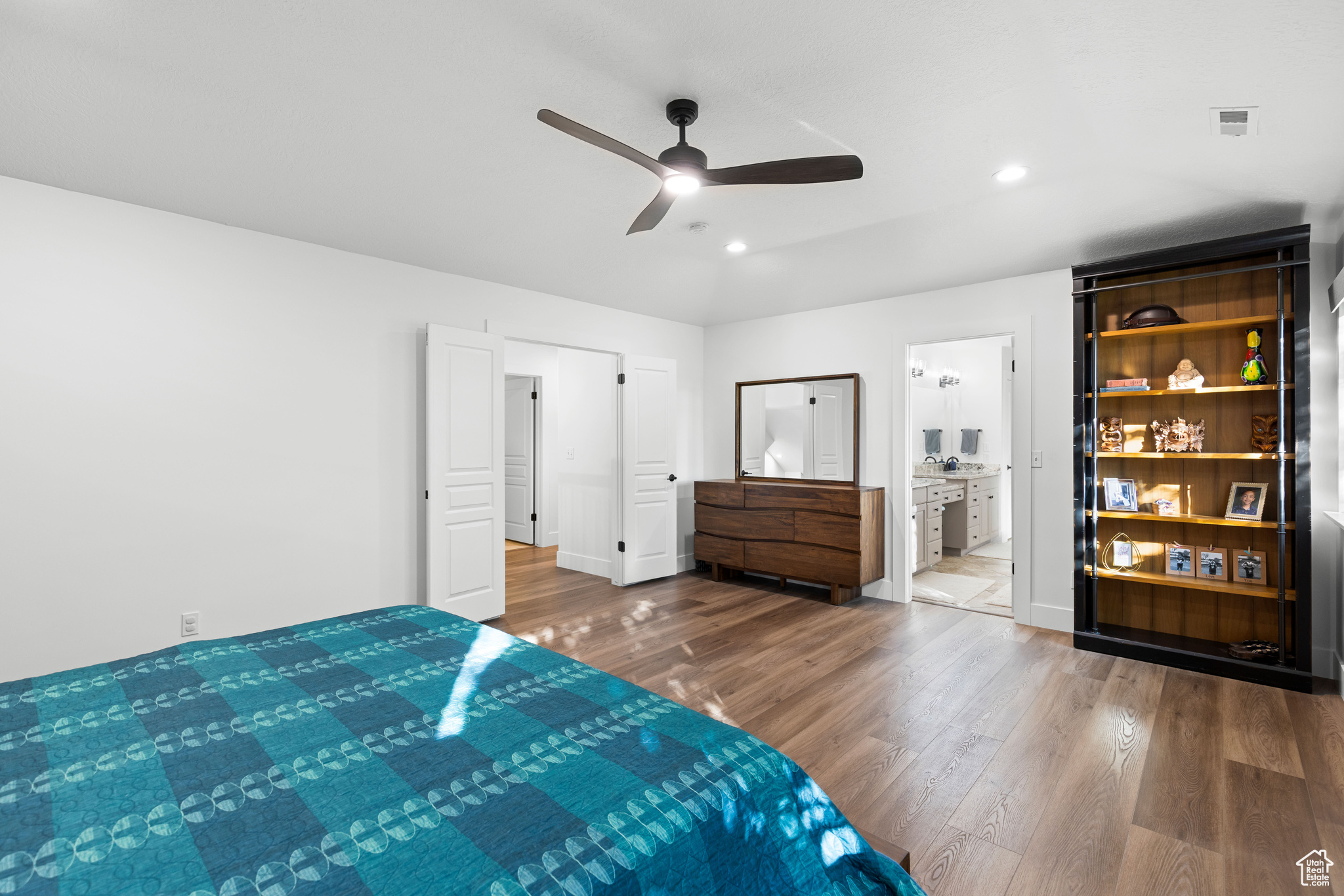 5061 SKYLINE PKWY