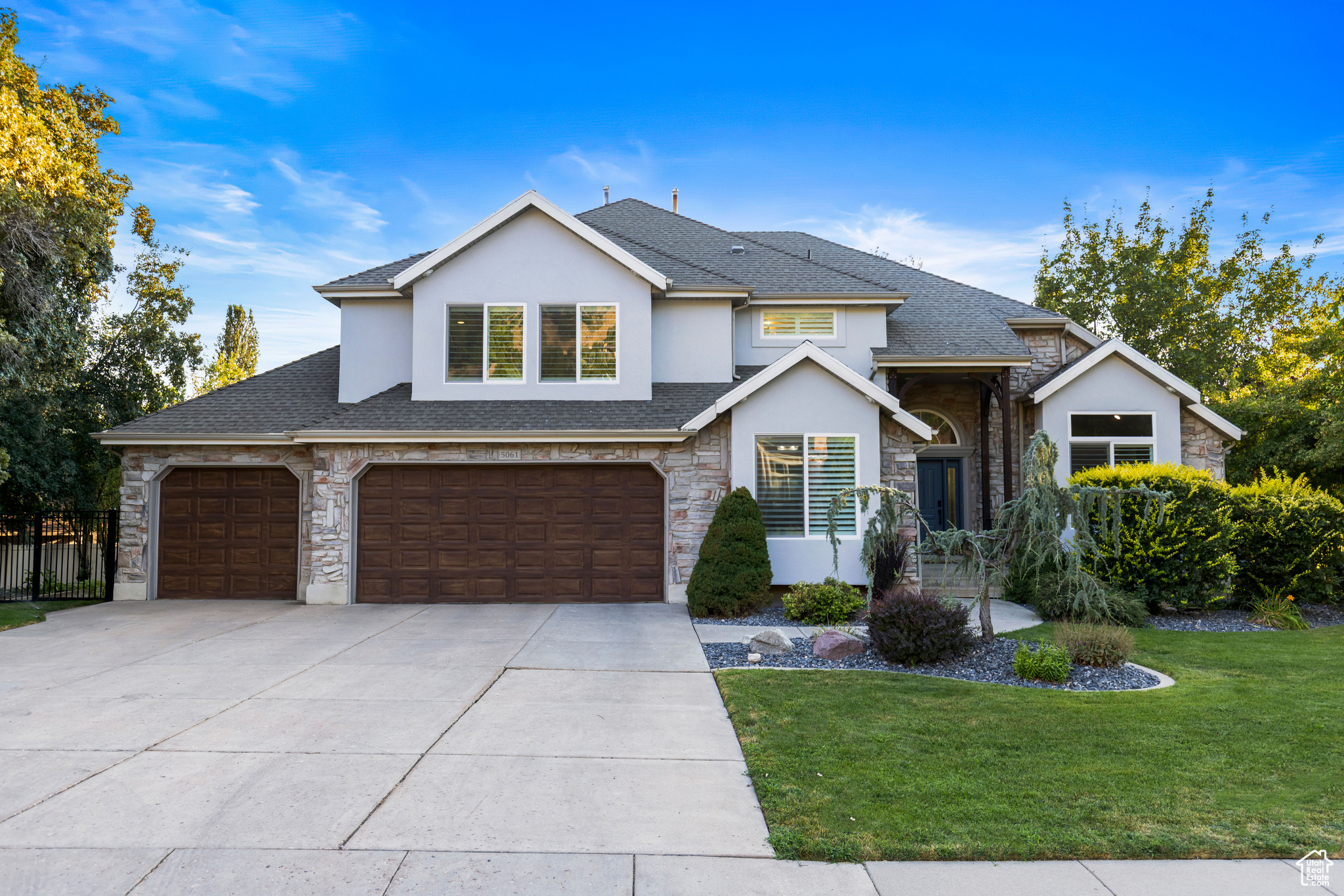5061 SKYLINE PKWY