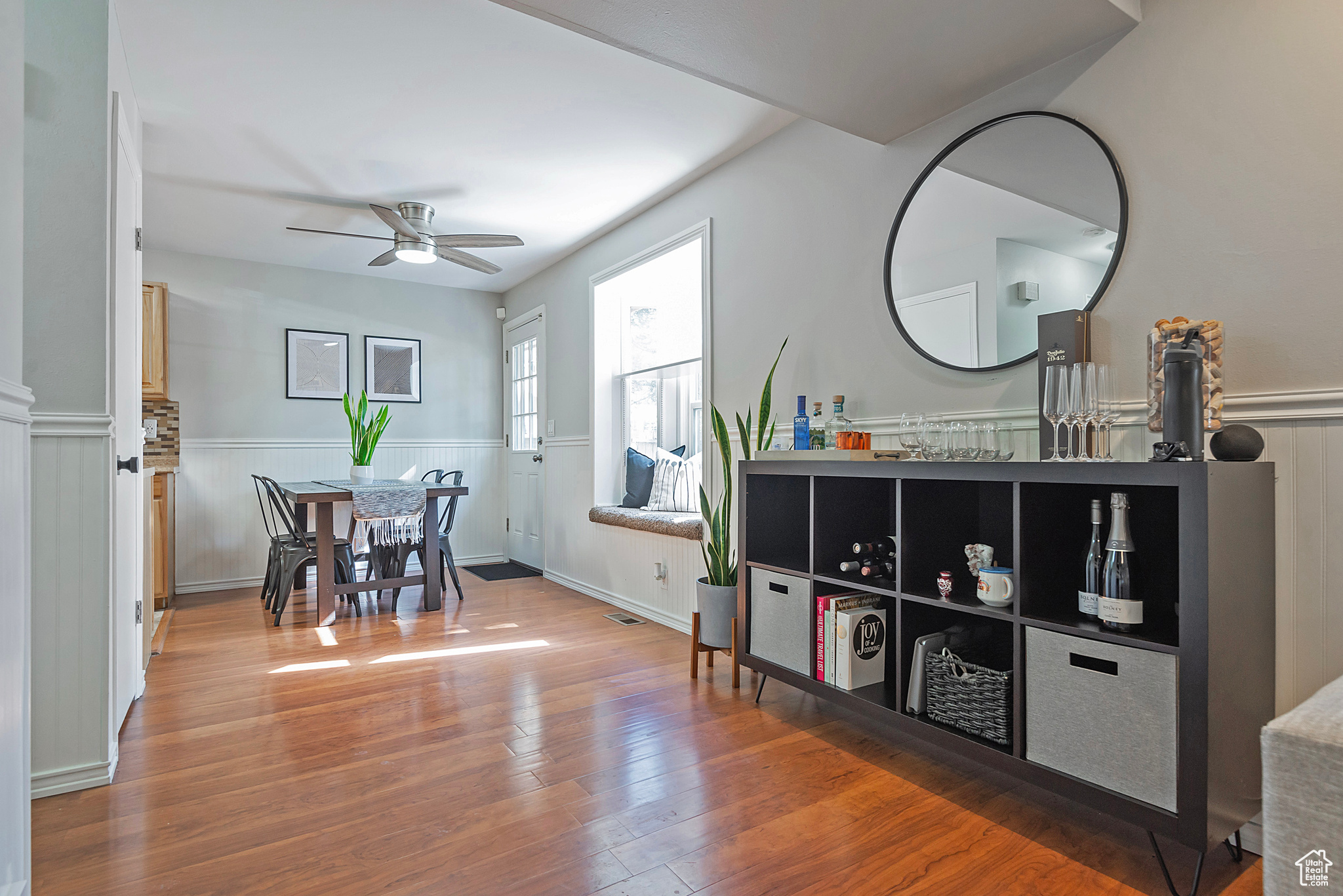 618 E COBBLESTONE LN