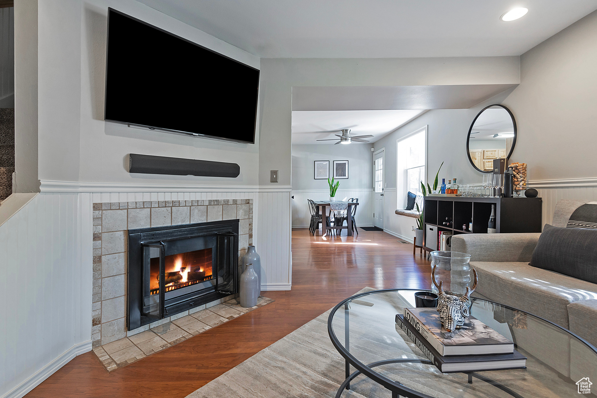 618 E COBBLESTONE LN