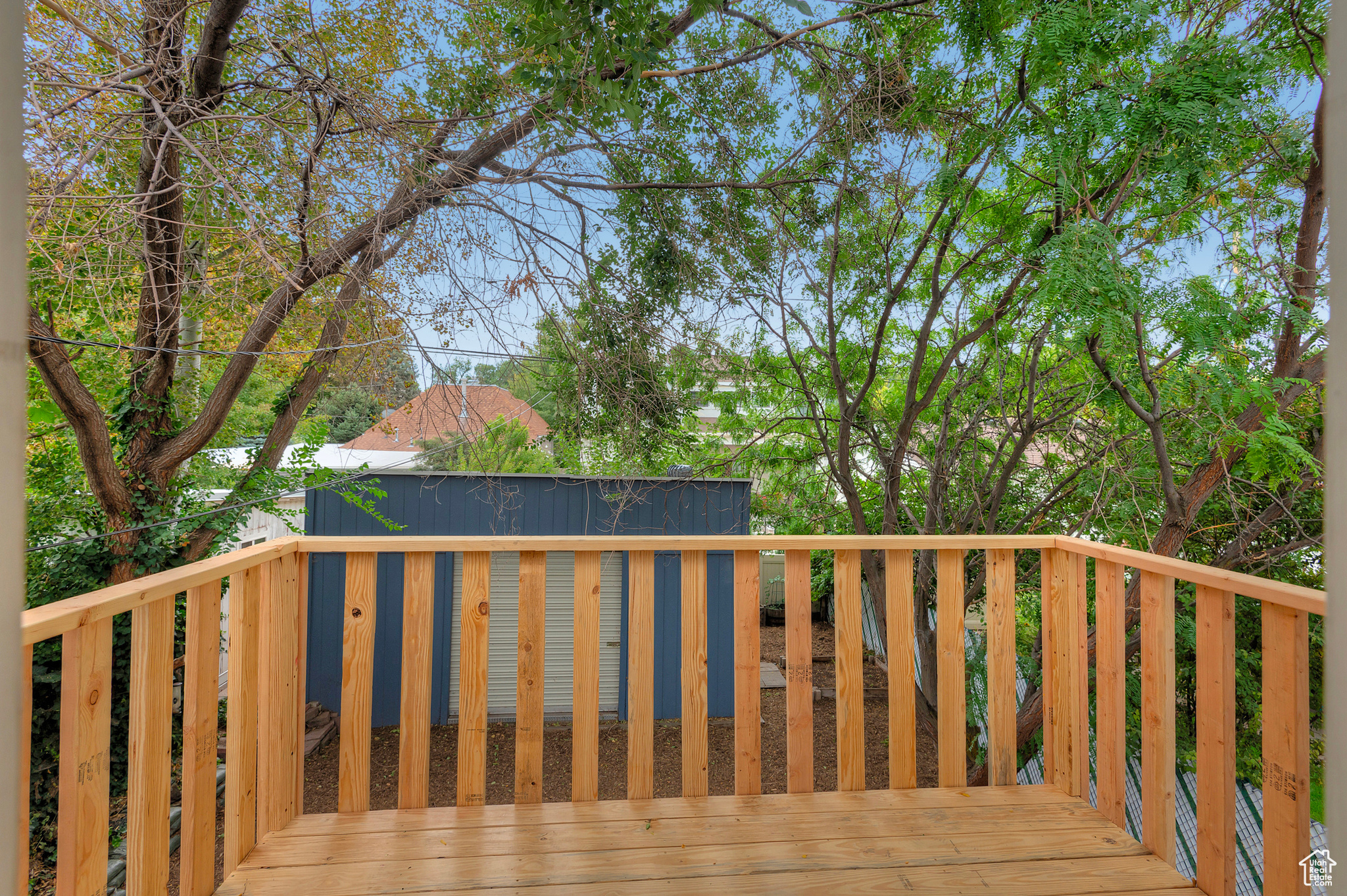 1172 E BRYAN AVE
