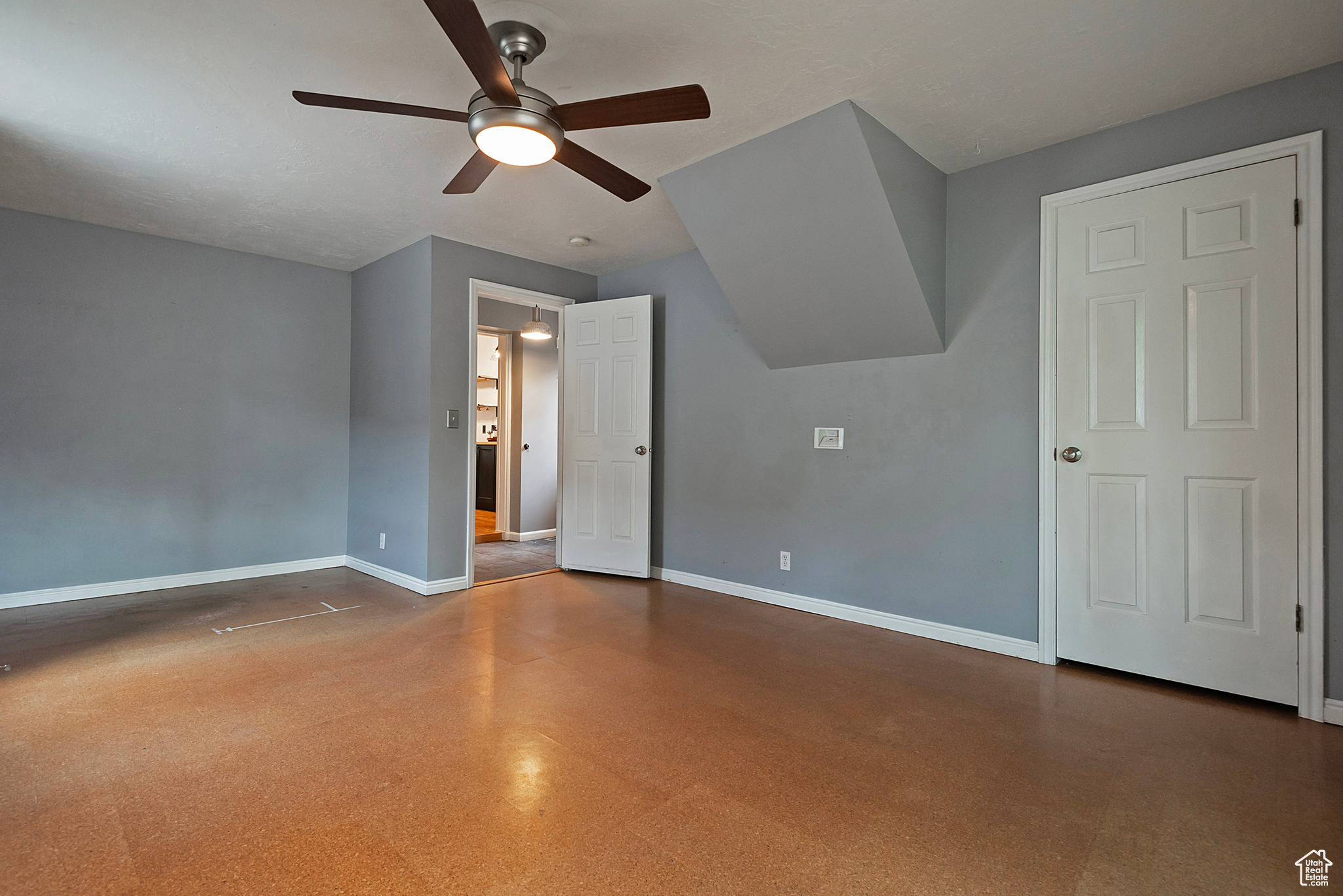1172 E BRYAN AVE