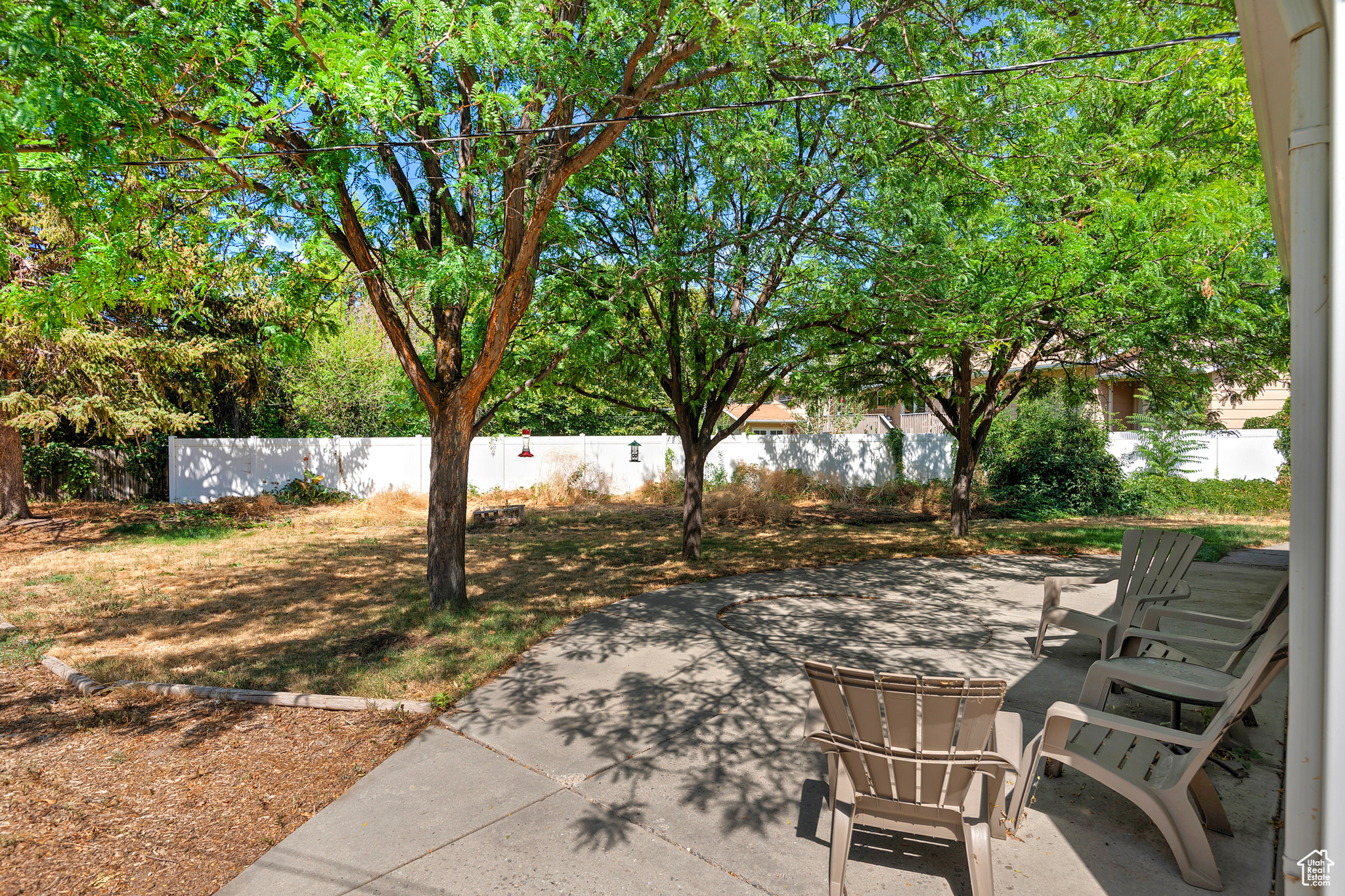 2862 E PAMELA DR