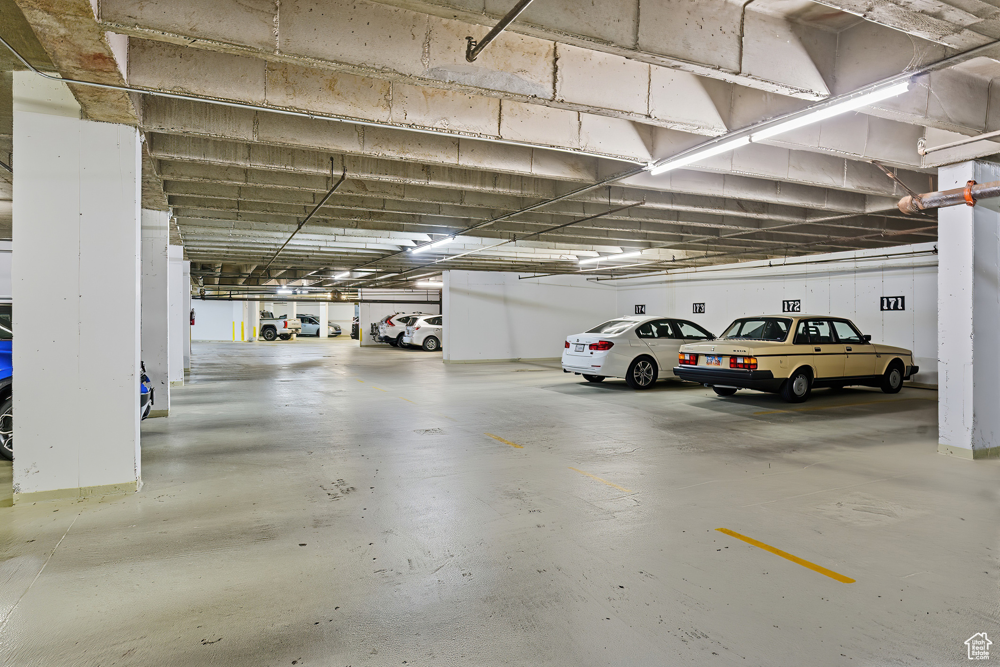 241 N VINE ST #802E