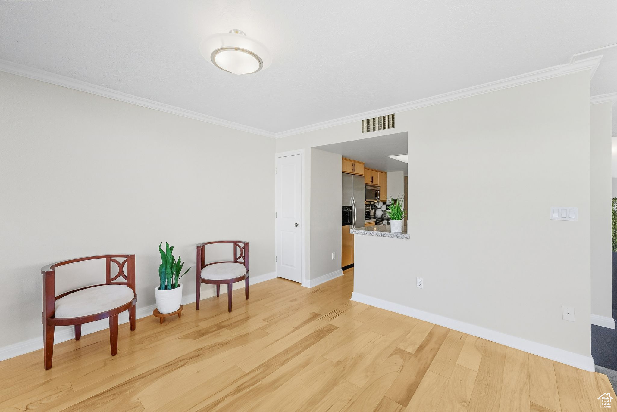 241 N VINE ST #802E