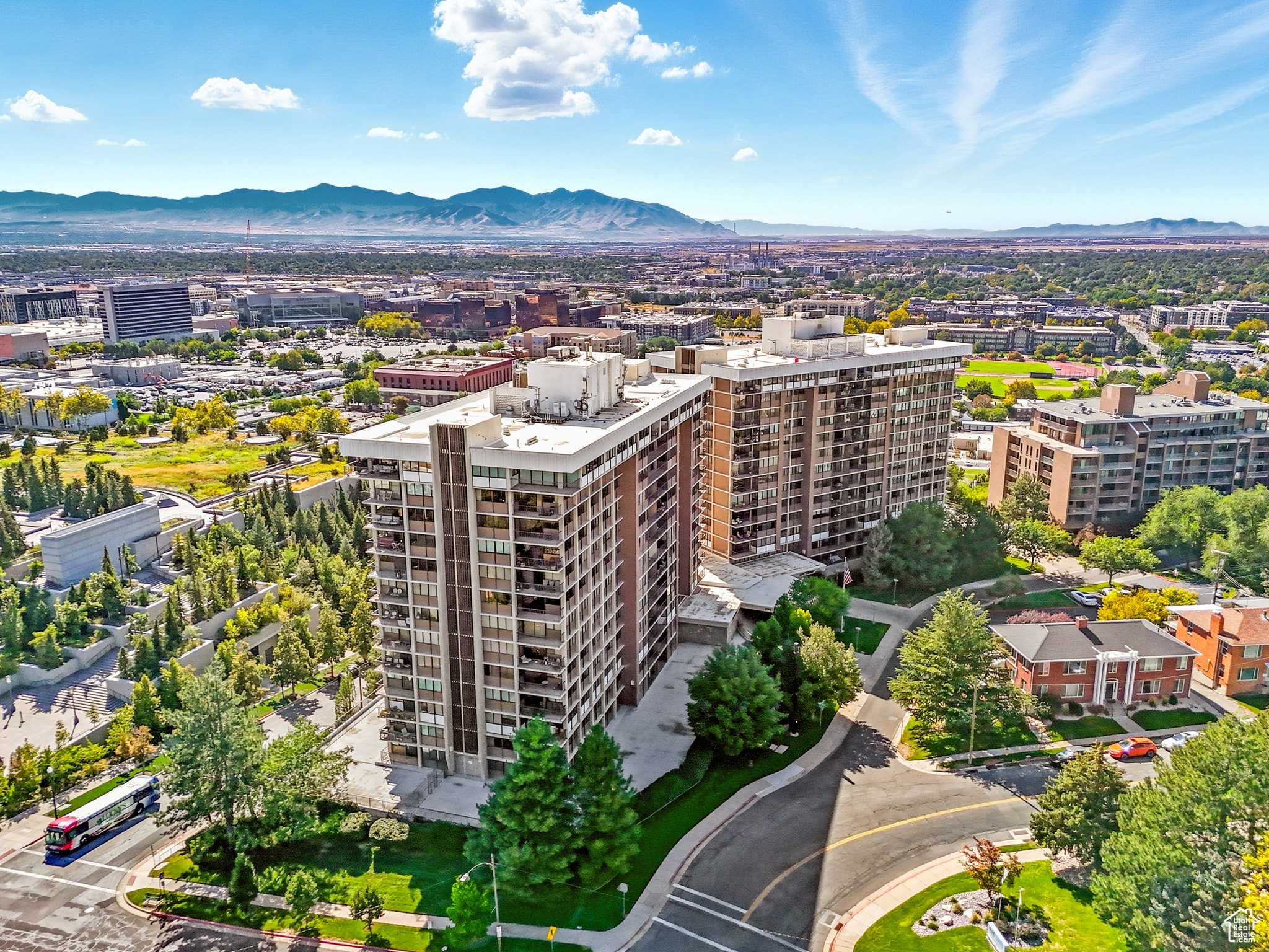 241 N VINE ST #802E