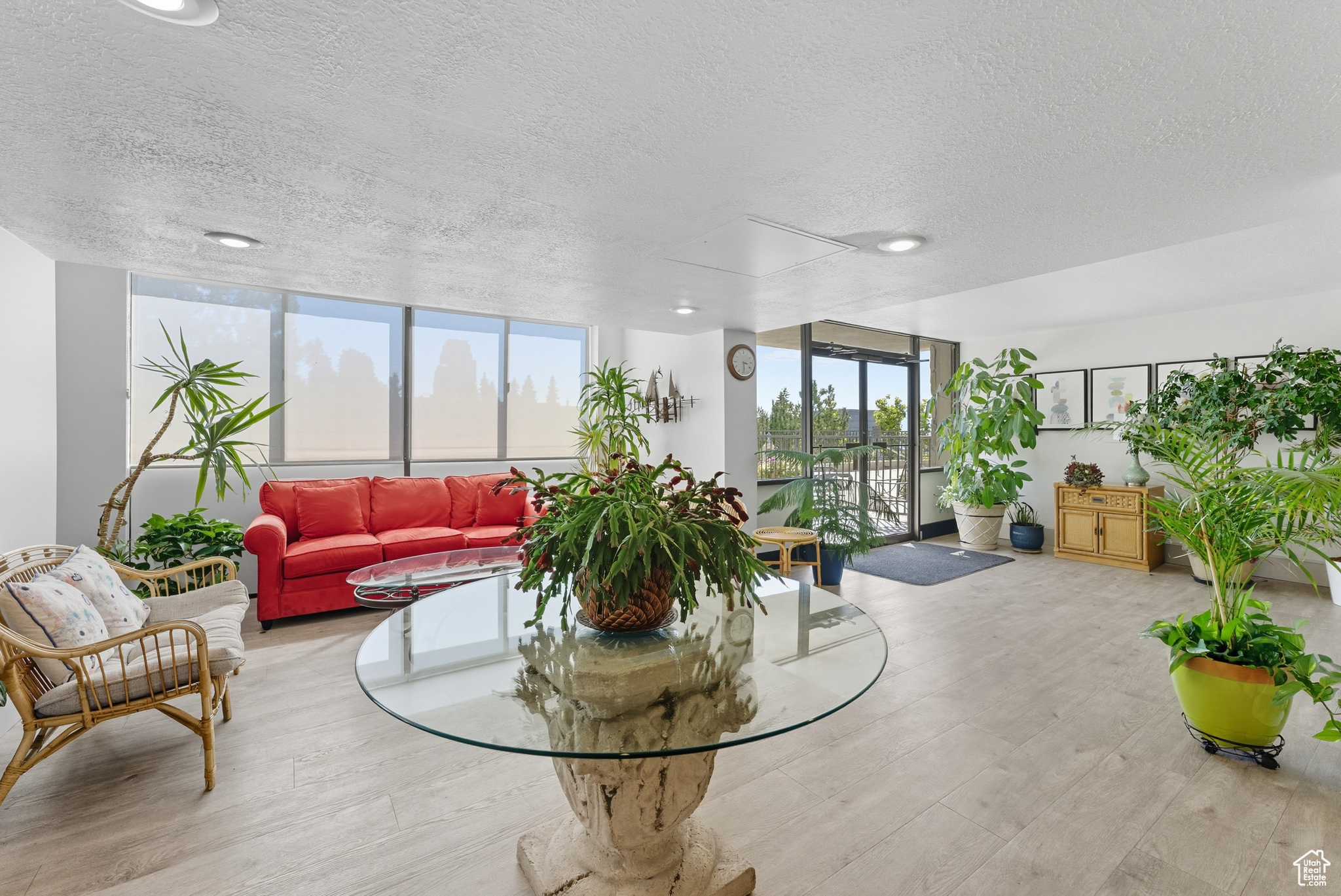 241 N VINE ST #802E