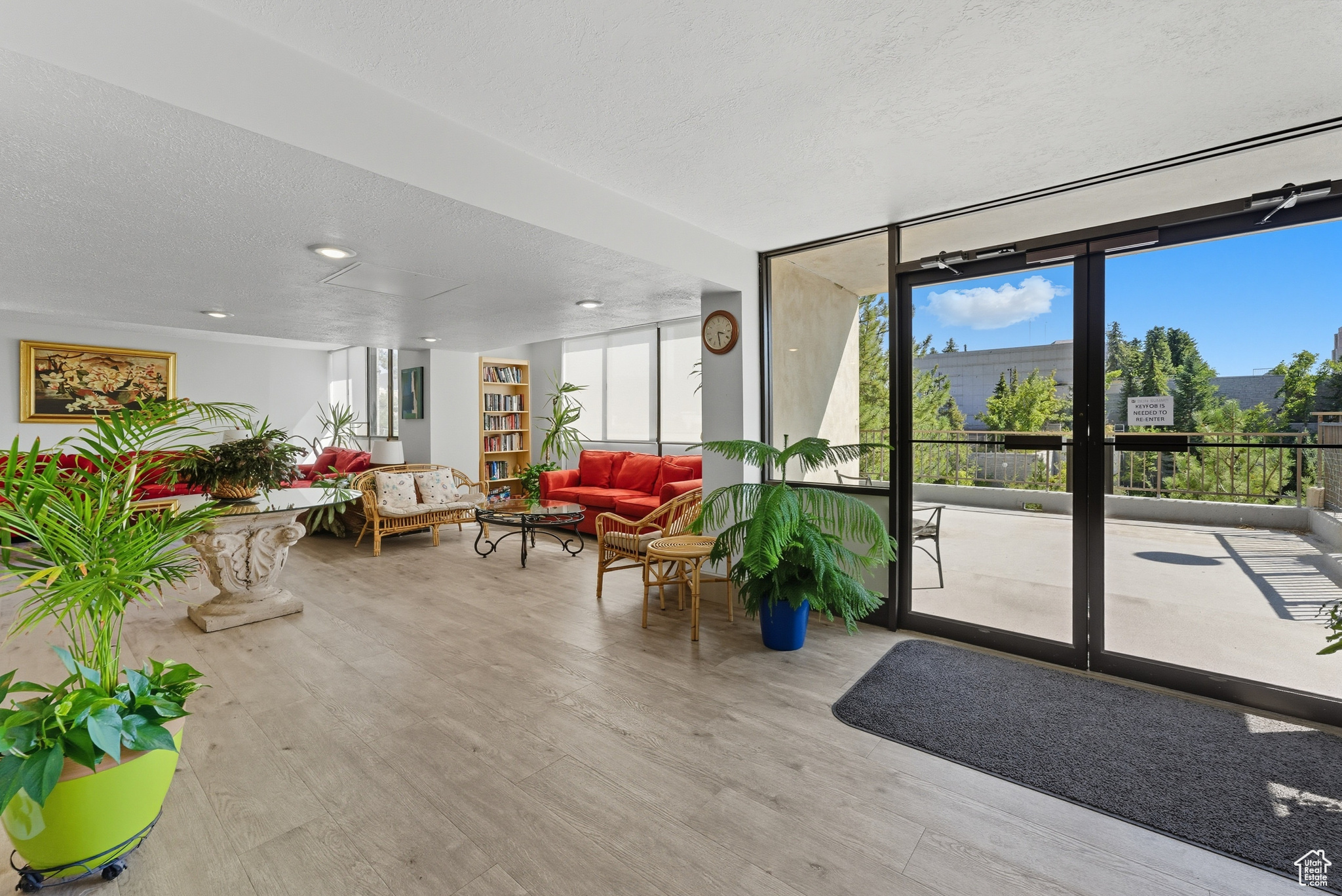 241 N VINE ST #802E