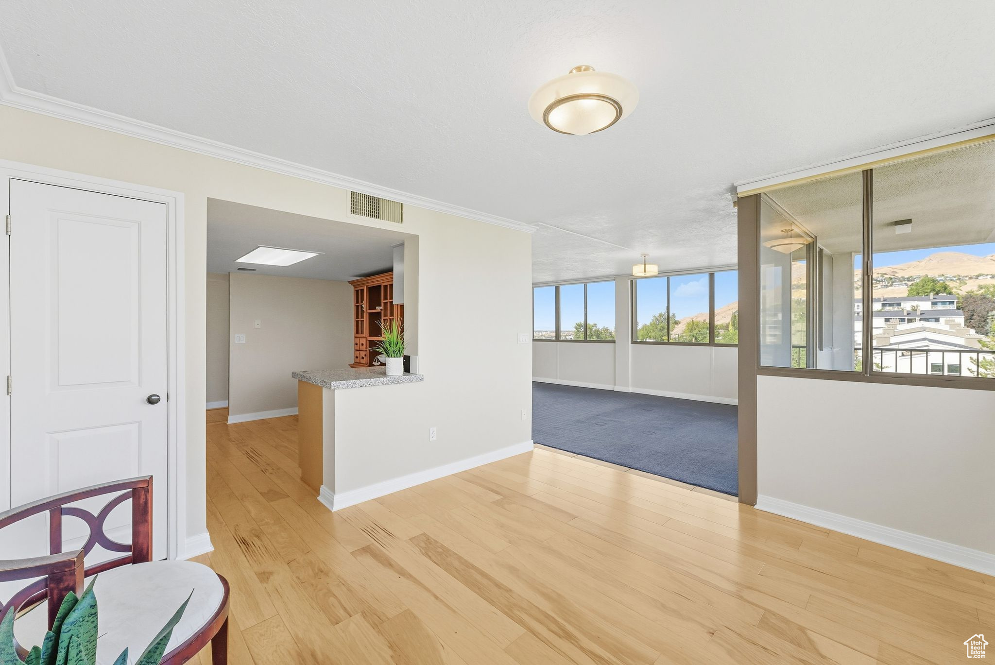 241 N VINE ST #802E
