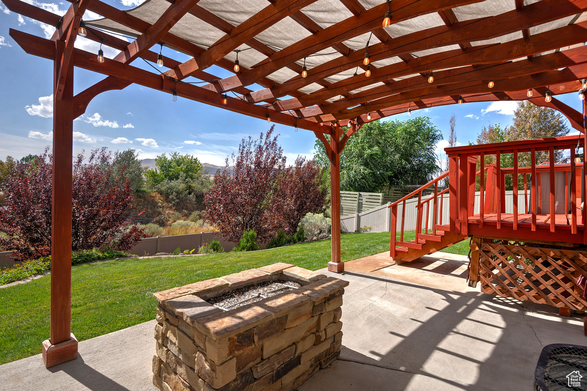 3477 N BEAR HOLLOW WAY
