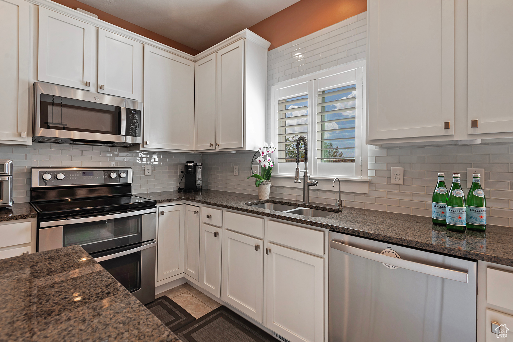 3477 N BEAR HOLLOW WAY