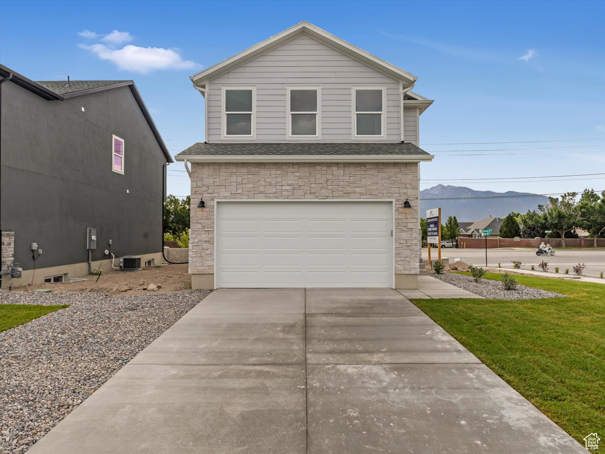 9511 S TIRADO CV #204