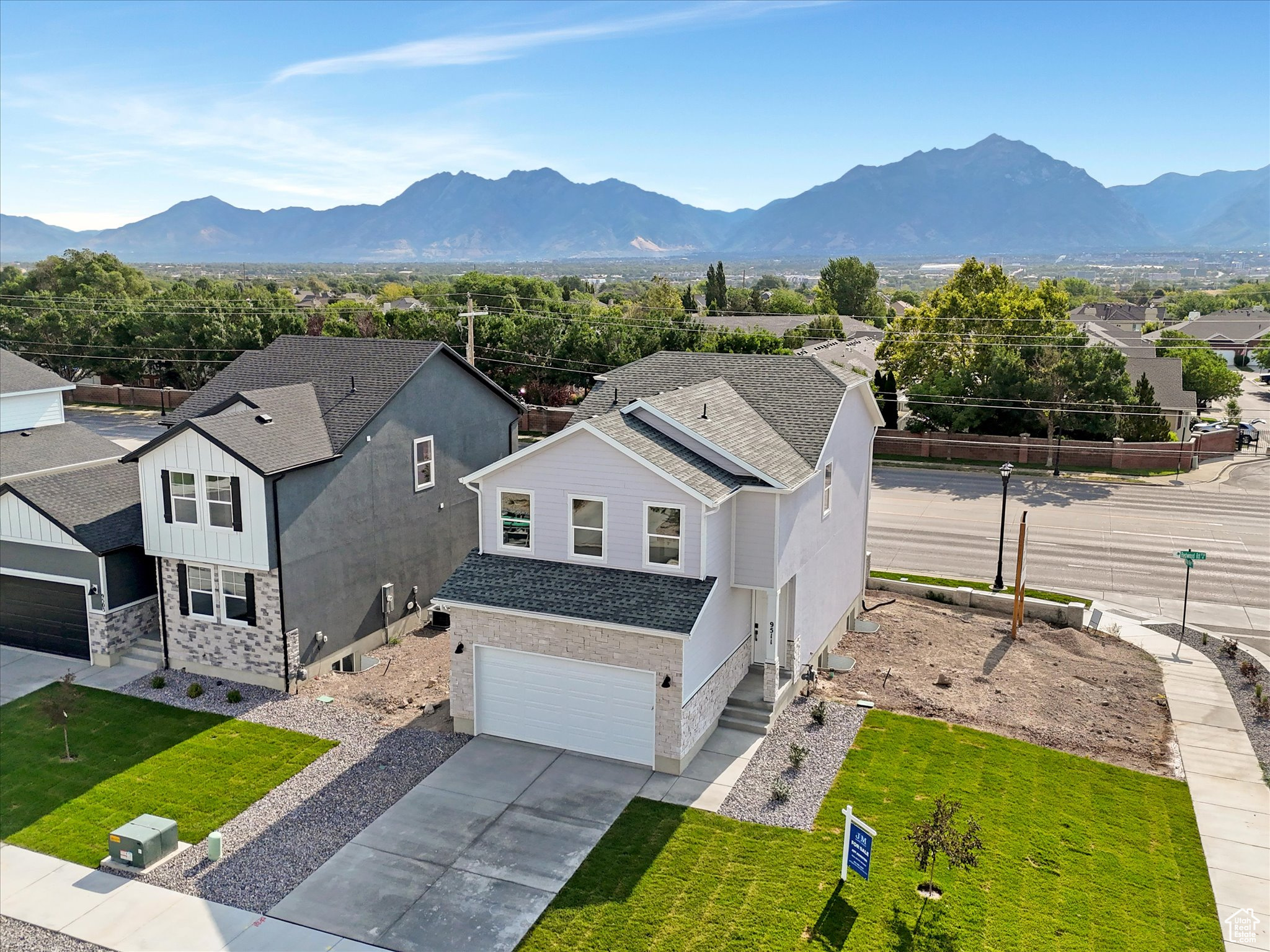 9511 S TIRADO CV #204