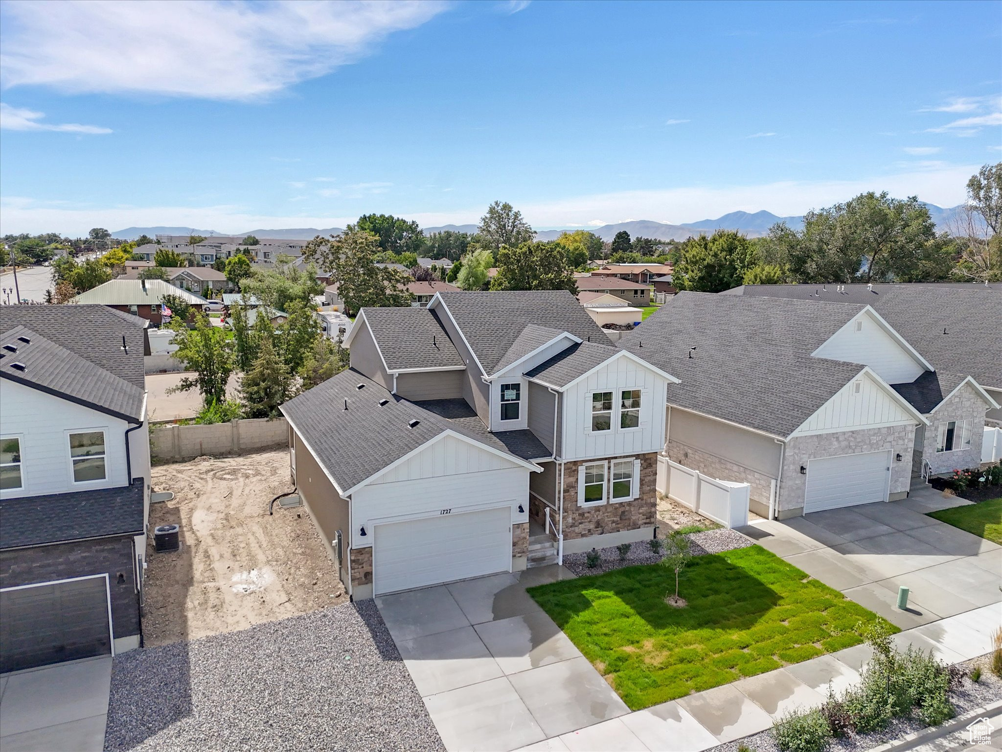 1727 W BROCIOUS WAY #302