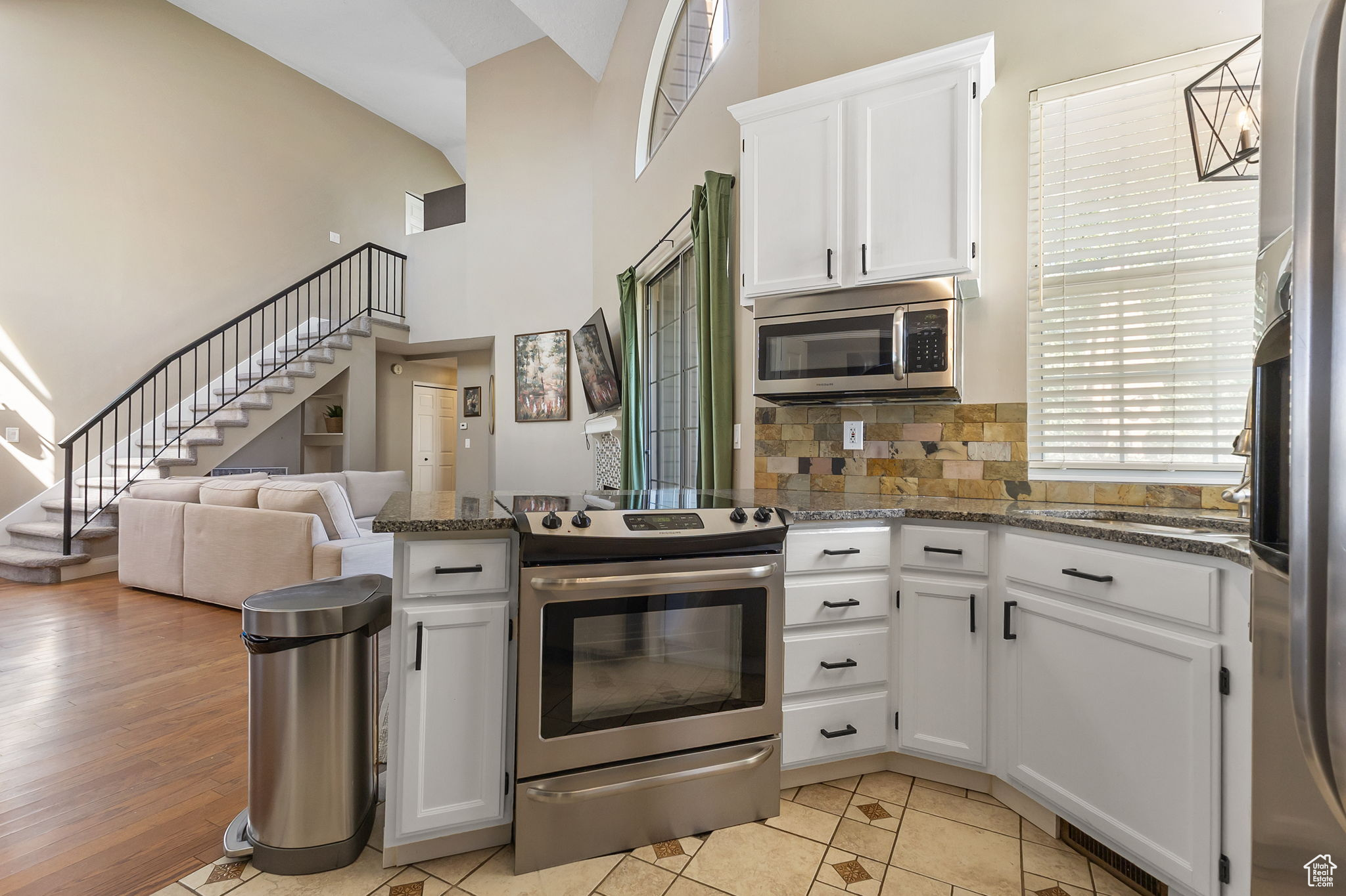 5387 S NEW HAMPTON DR