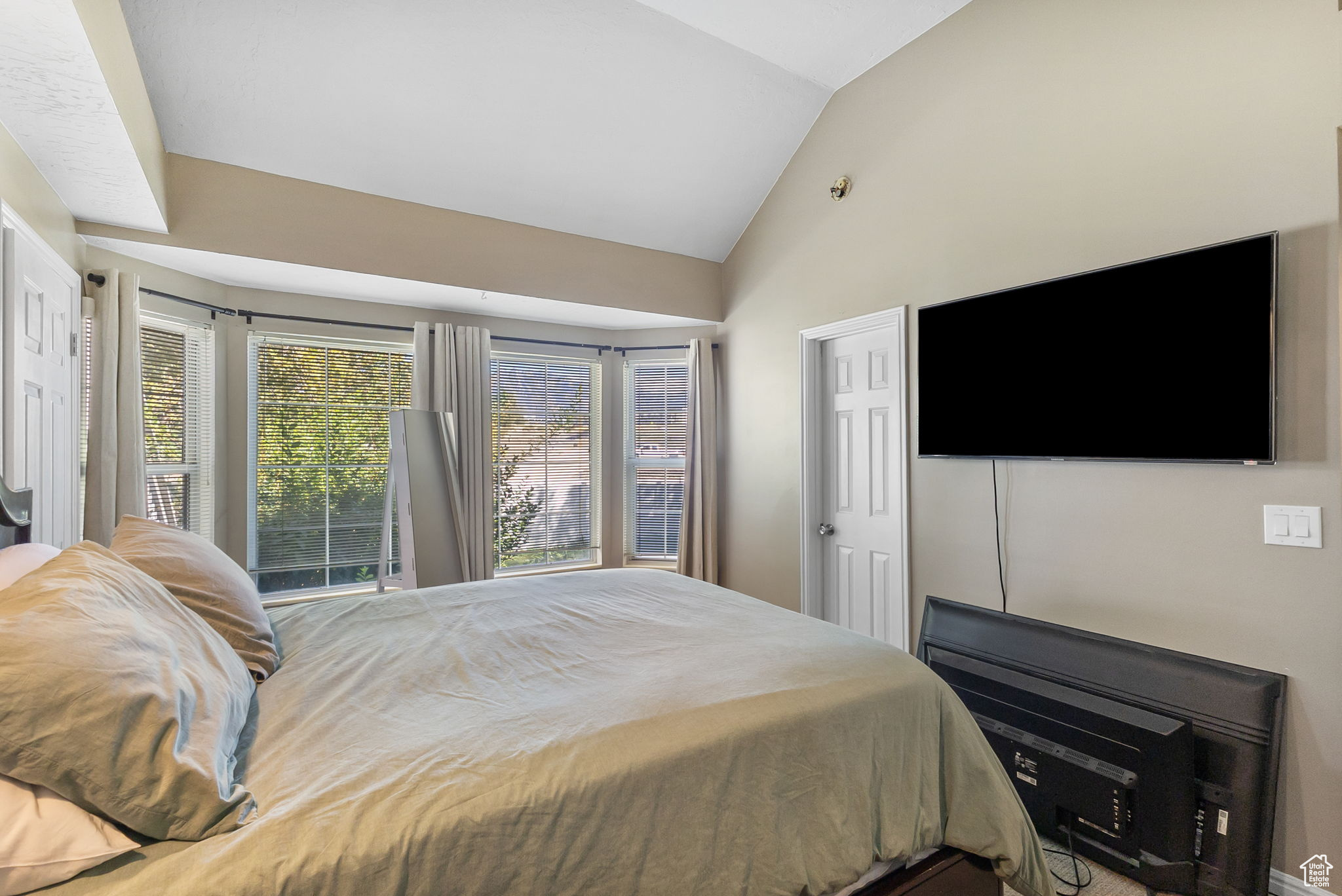 5387 S NEW HAMPTON DR