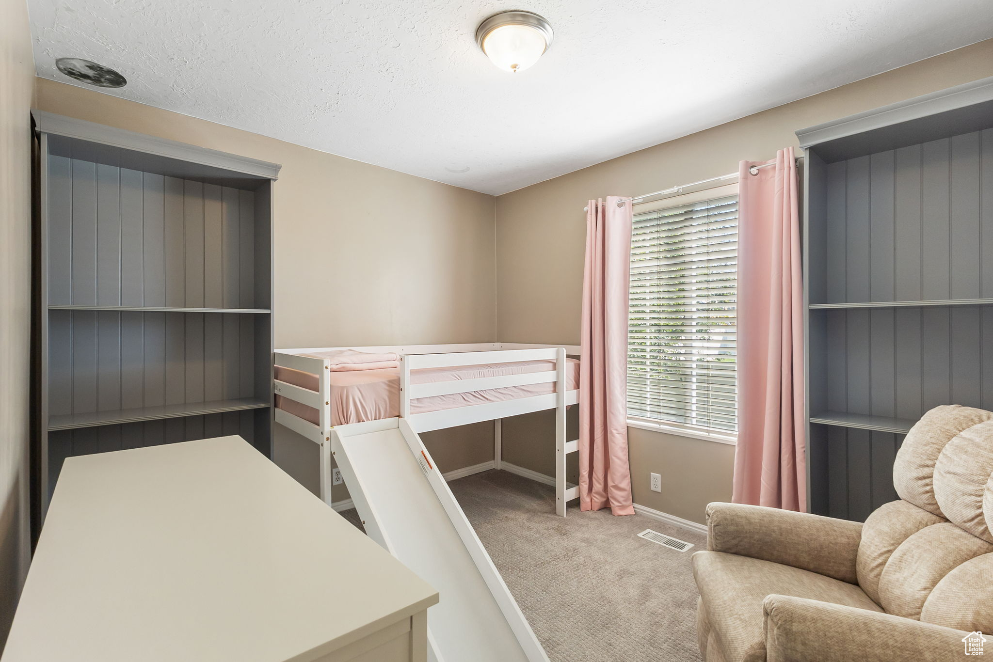 5387 S NEW HAMPTON DR