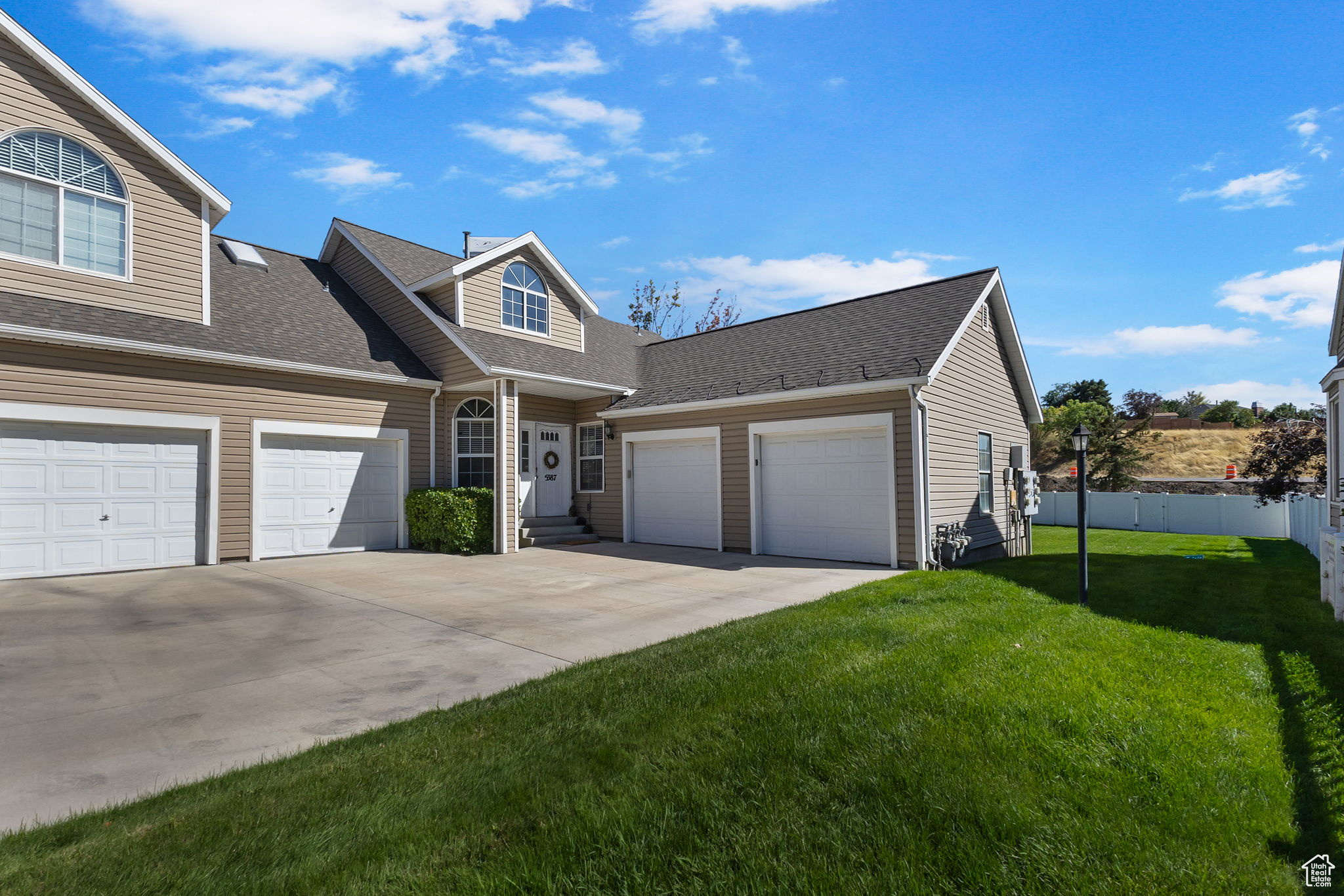 5387 S NEW HAMPTON DR