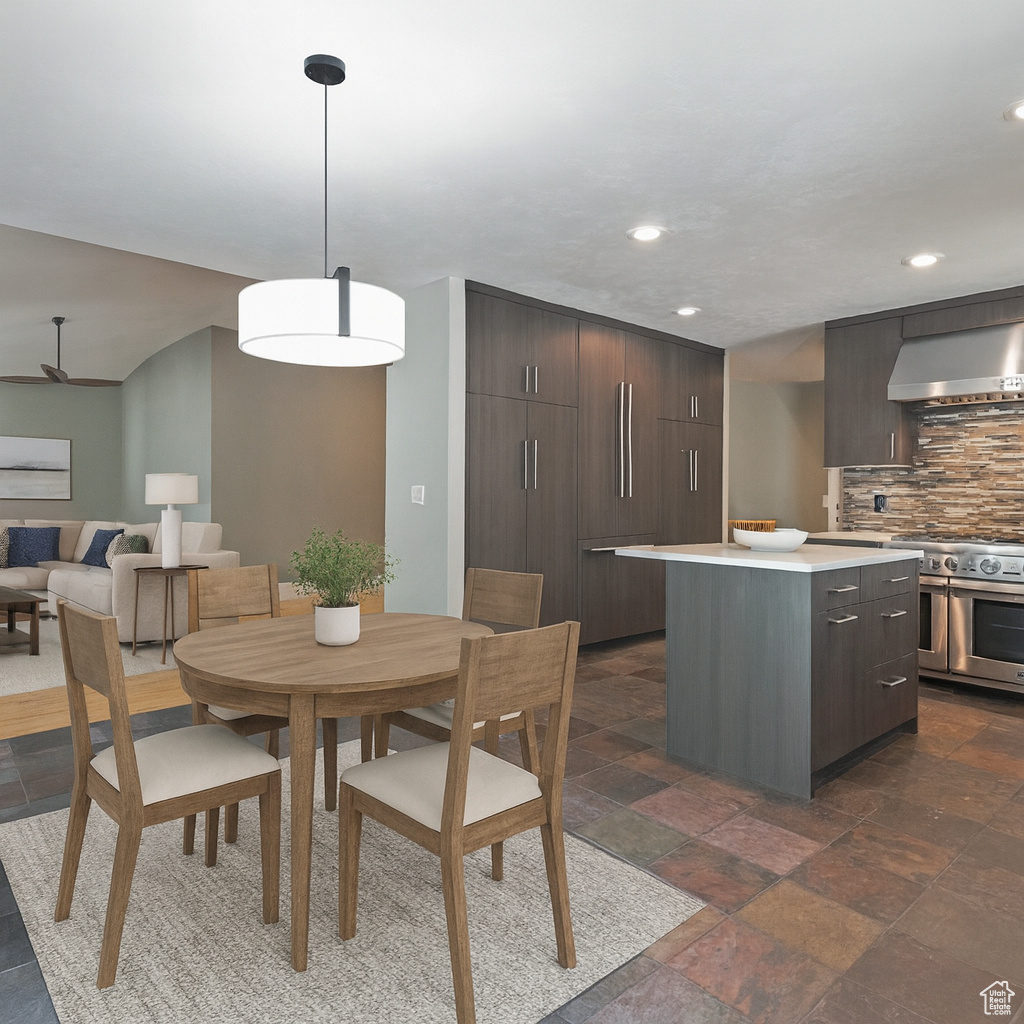 1689 E KIERSTIN PL
