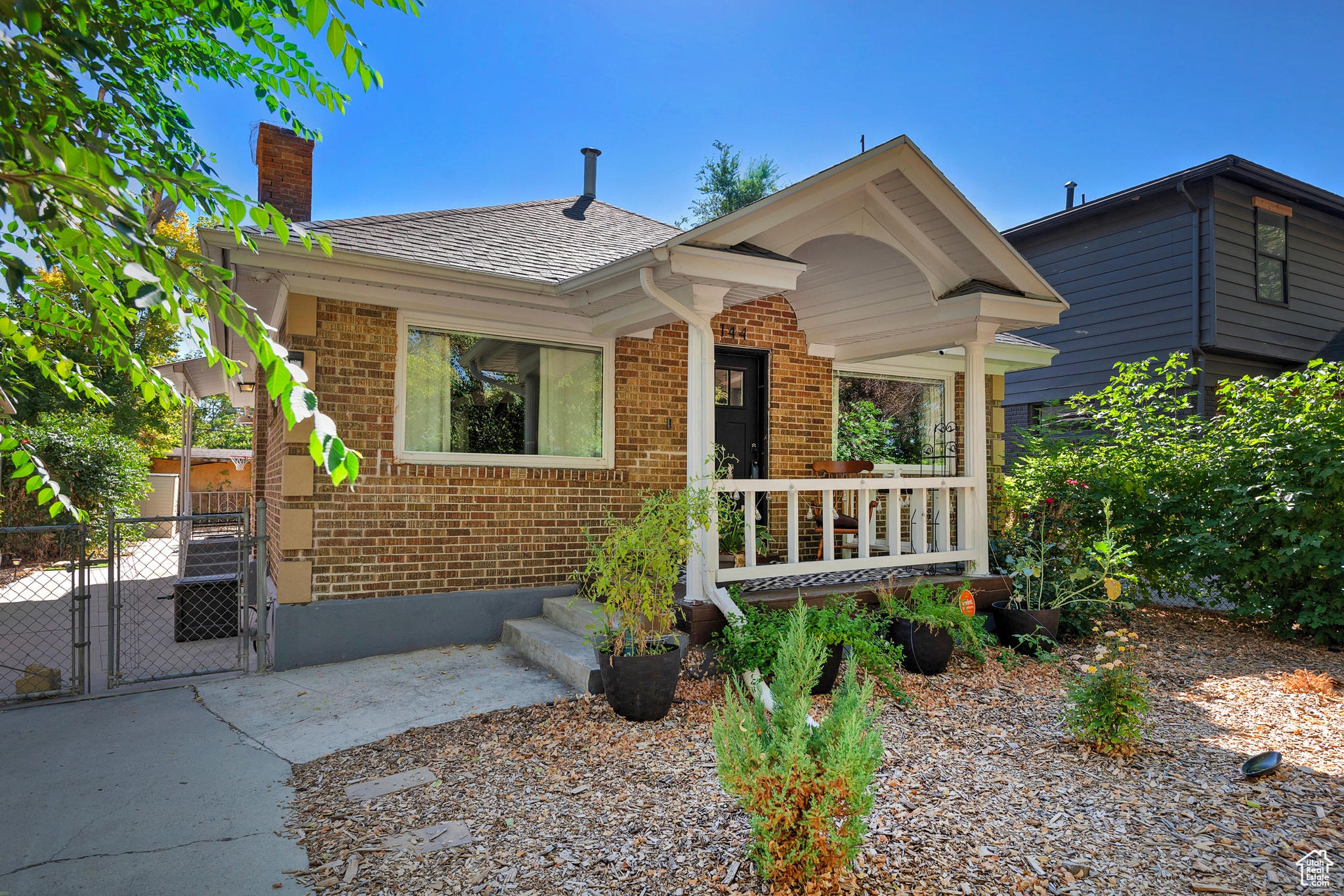 144 E WILLIAMS AVE