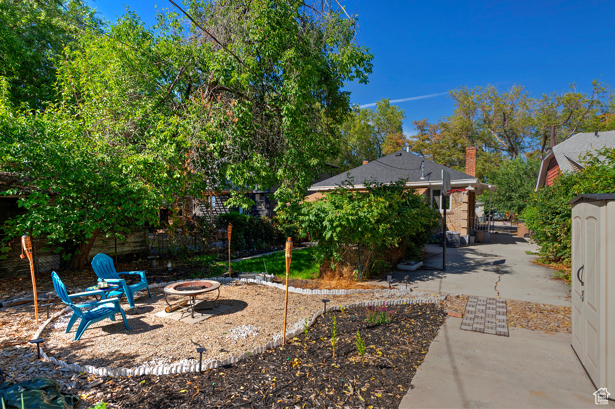 144 E WILLIAMS AVE