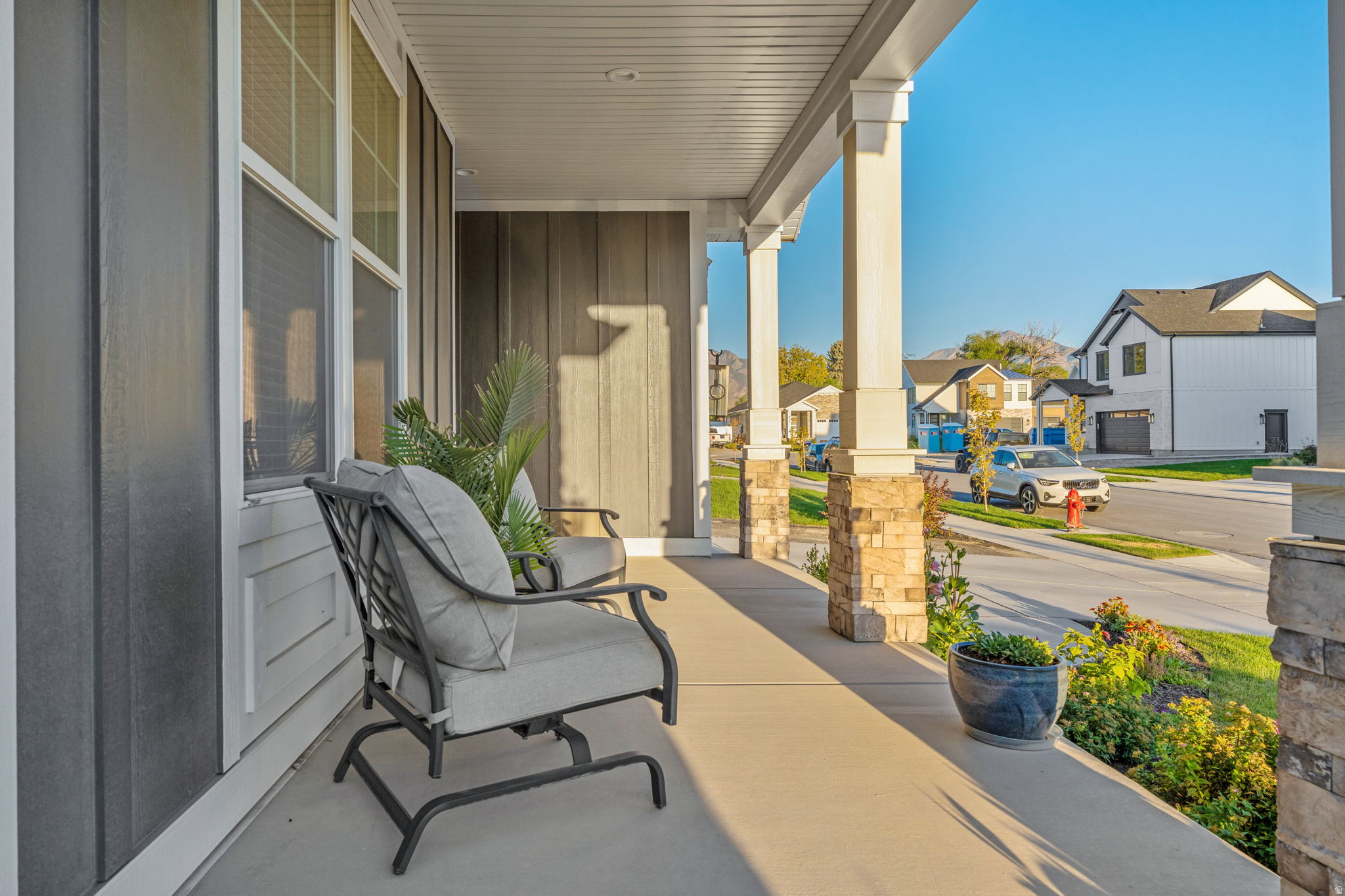 1056 W TURNBERRY CV #5