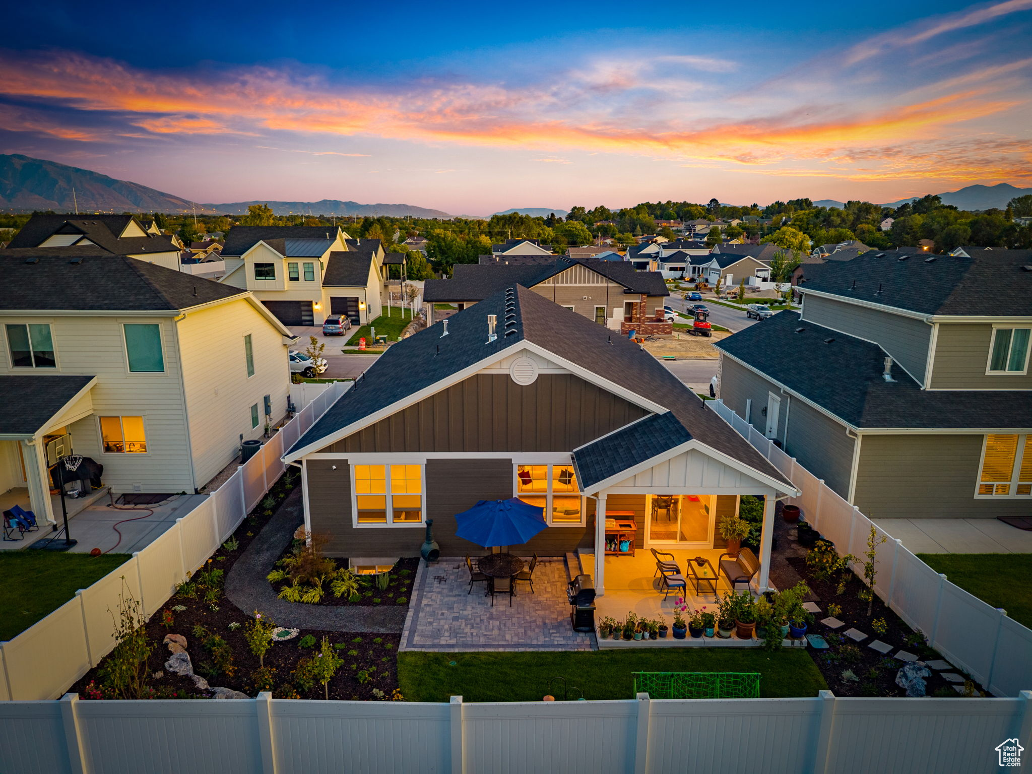1056 W TURNBERRY CV #5