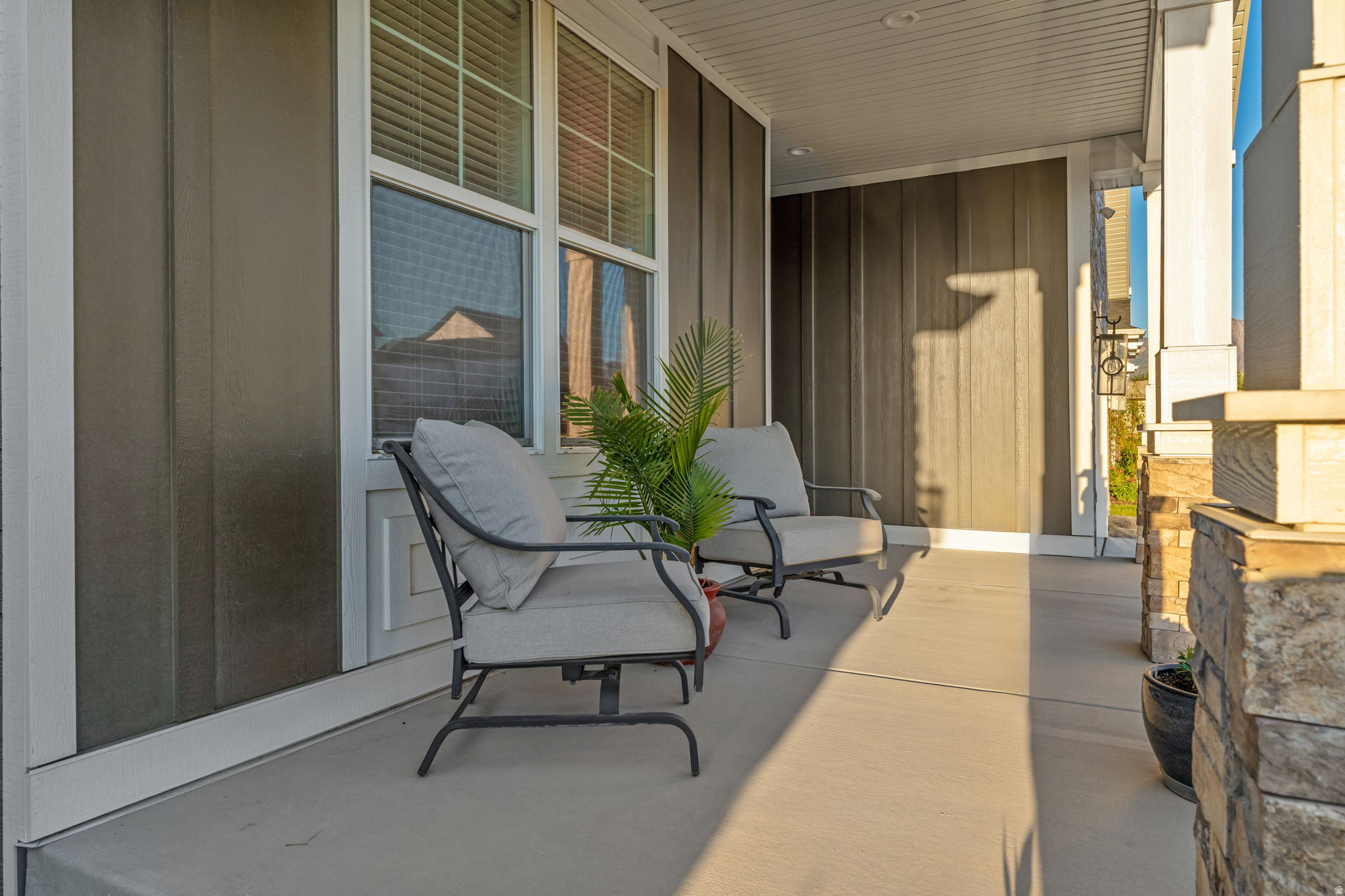 1056 W TURNBERRY CV #5