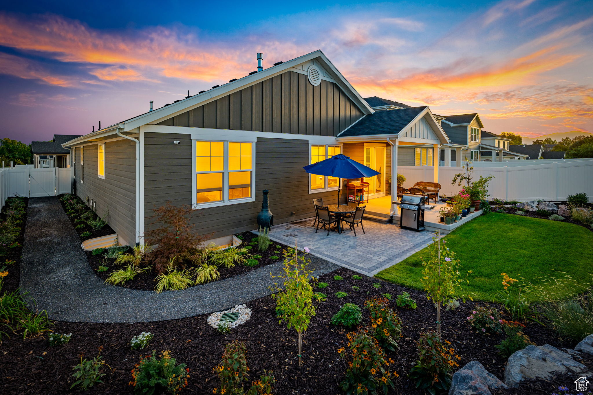 1056 W TURNBERRY CV #5