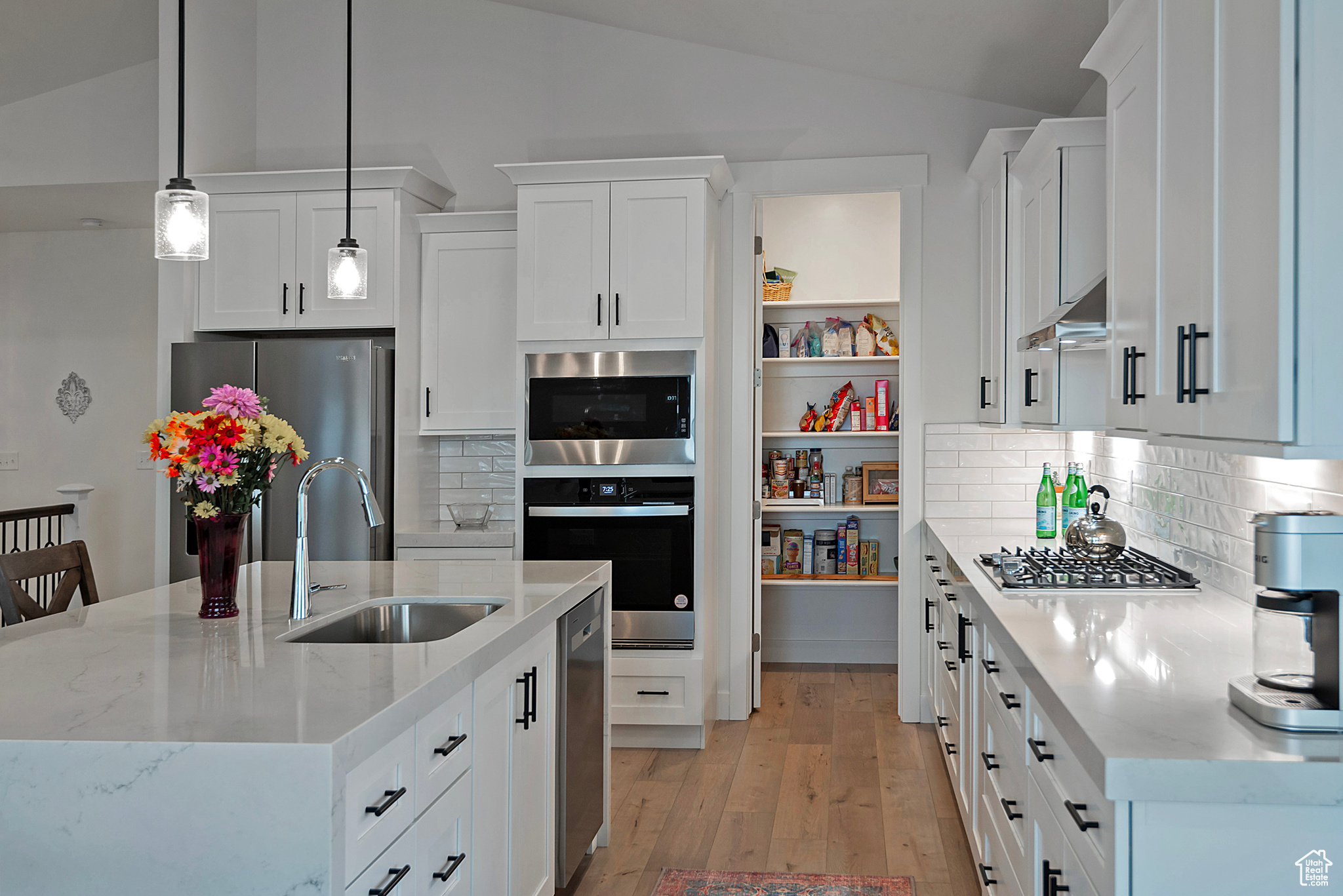 1056 W TURNBERRY CV #5