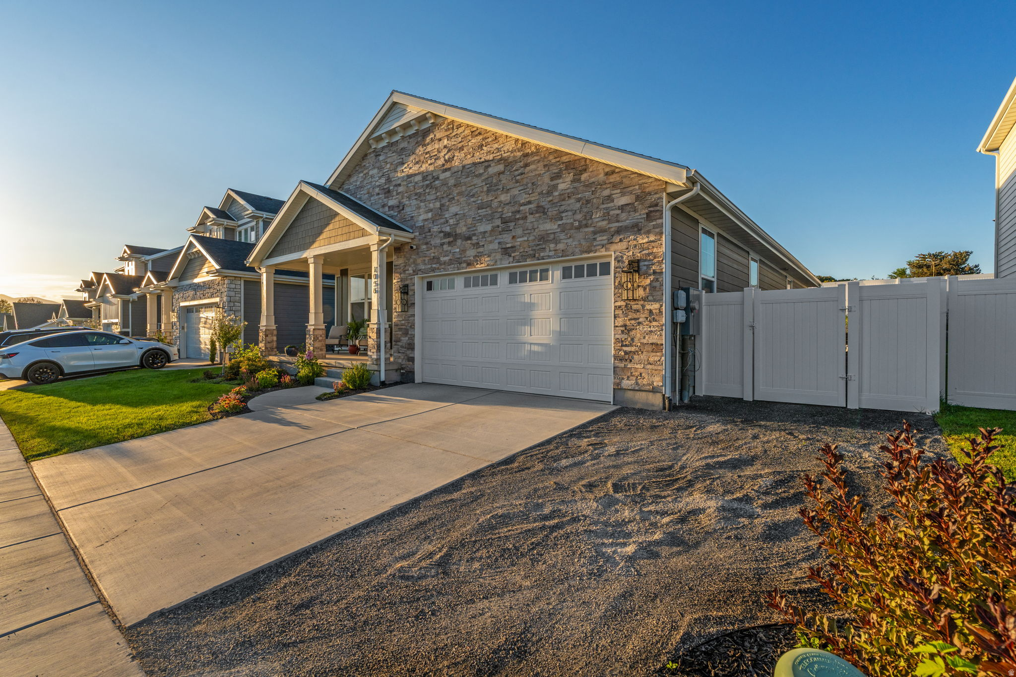 1056 W TURNBERRY CV #5