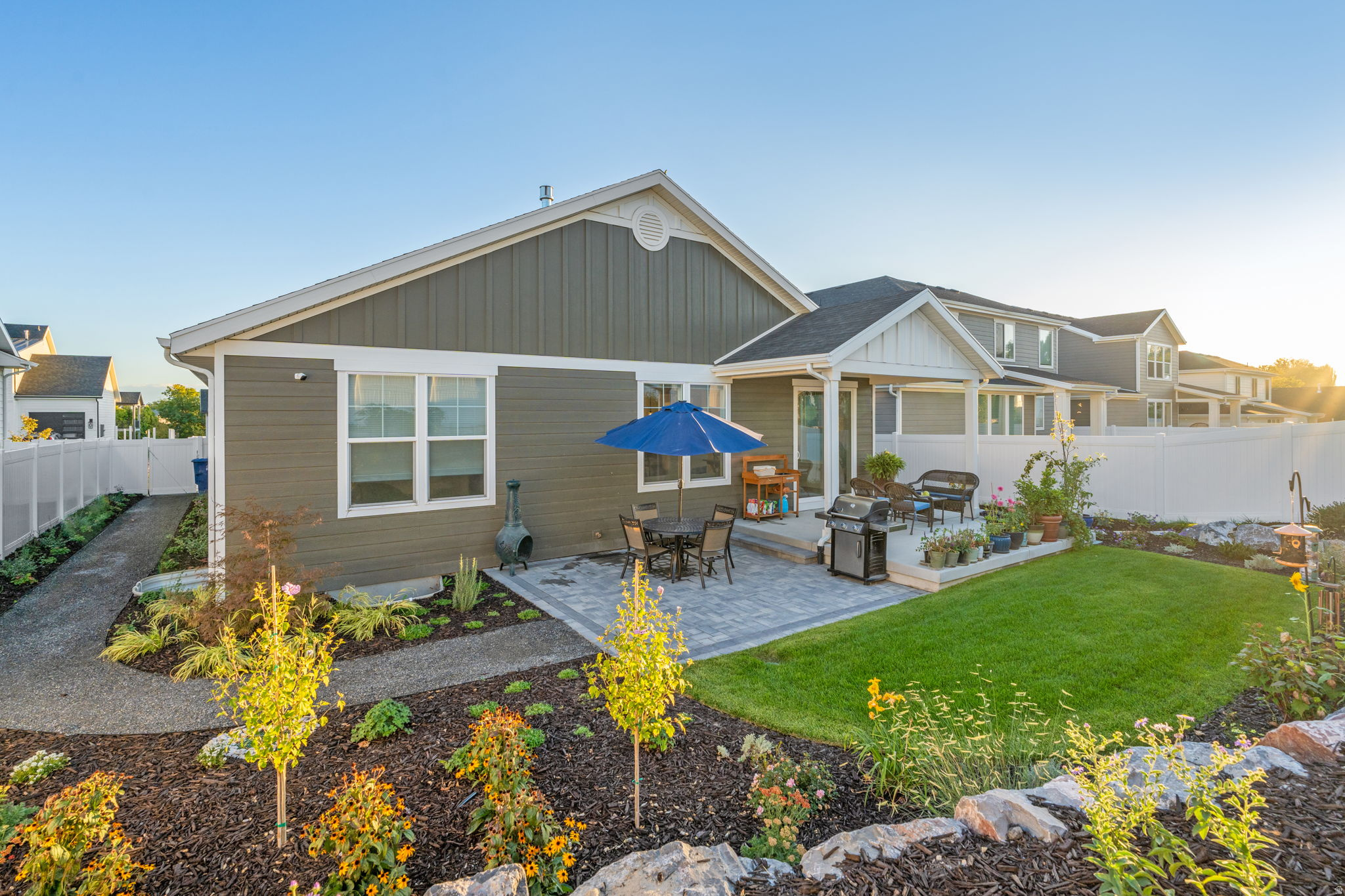 1056 W TURNBERRY CV #5