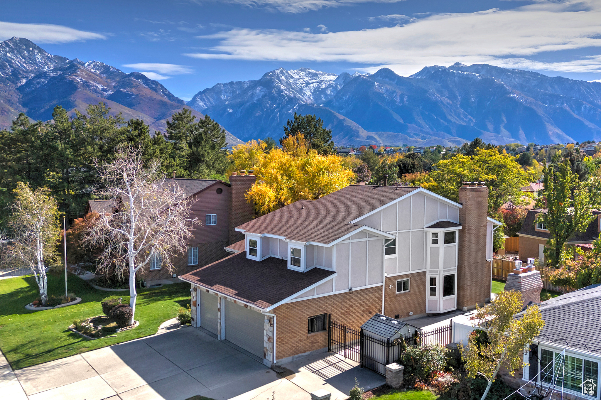 1990 E TERRA VISTA WAY