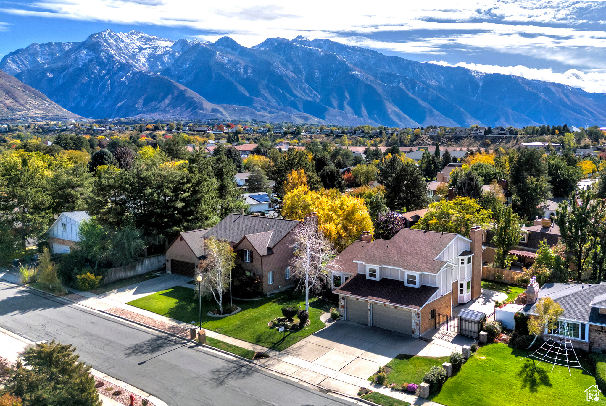 1990 E TERRA VISTA WAY