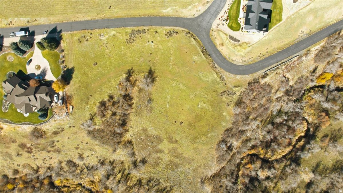 285 MEADOW BRIDGE DR Unit: 6