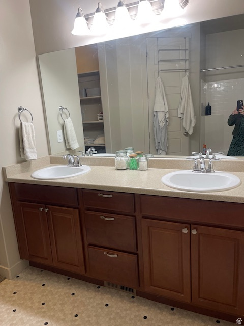 8009 S HAYDEN PARK ST