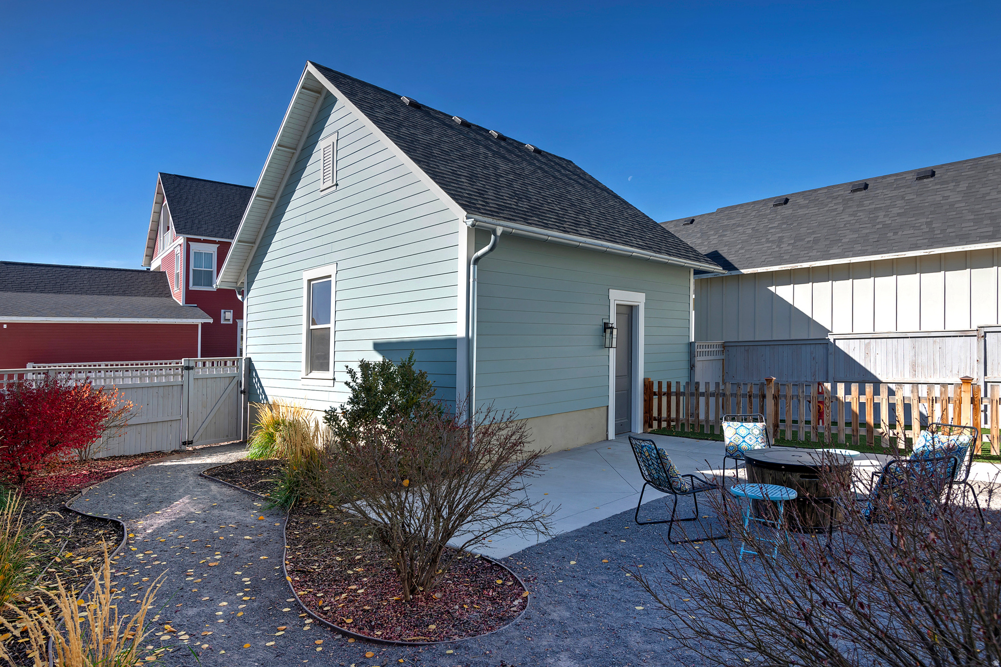 10843 S LAKE AVE #257