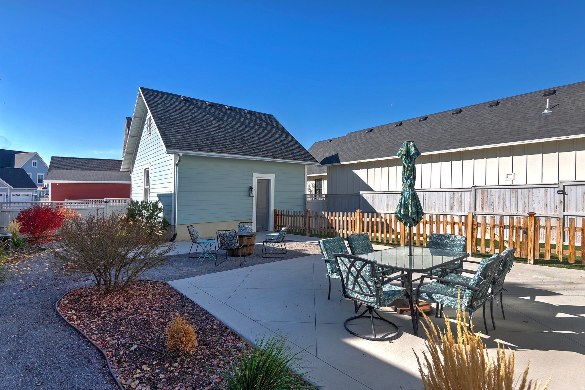 10843 S LAKE AVE #257