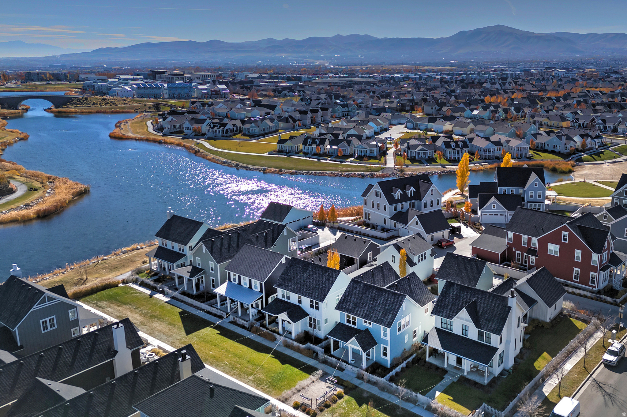 10843 S LAKE AVE #257