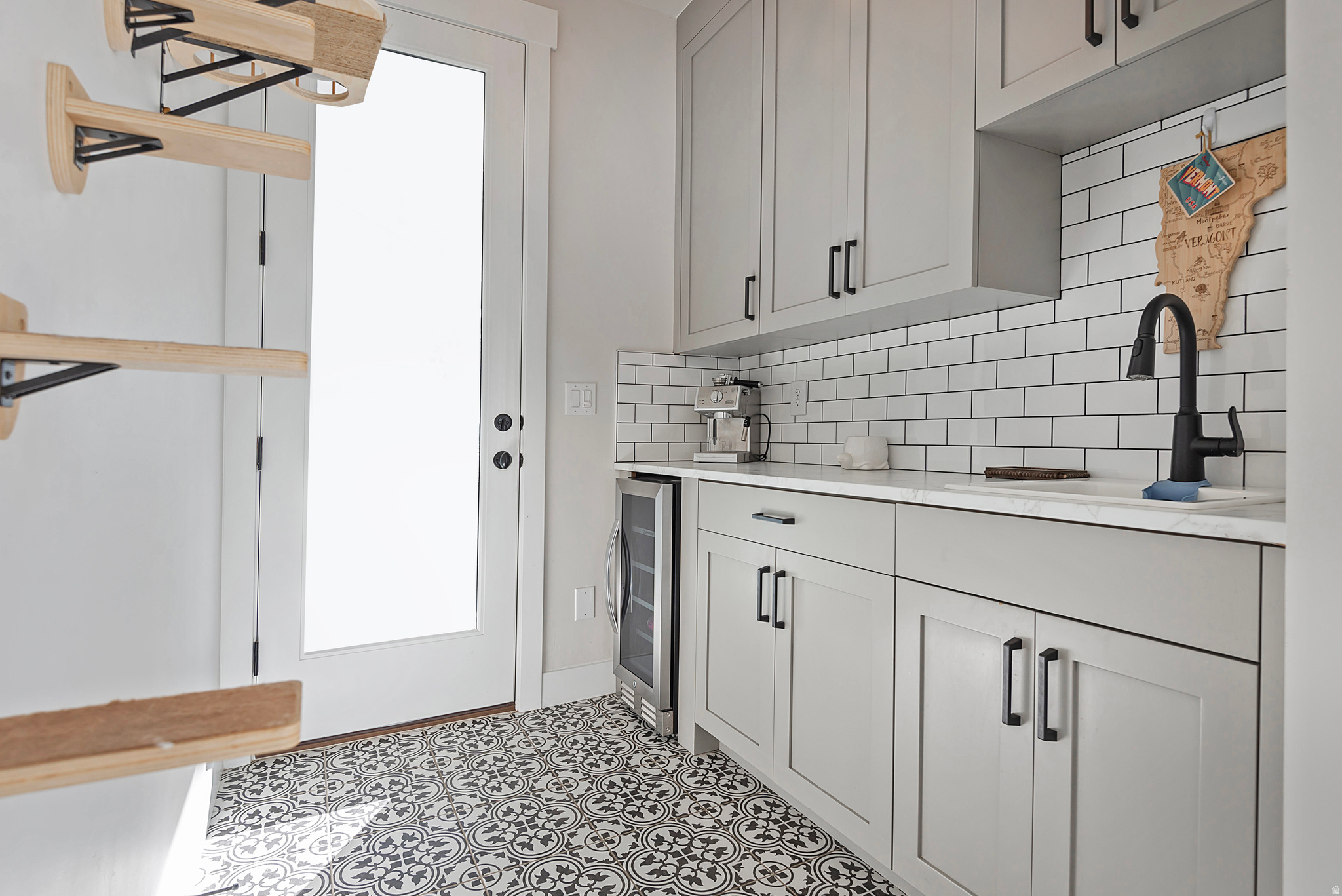 10843 S LAKE AVE #257