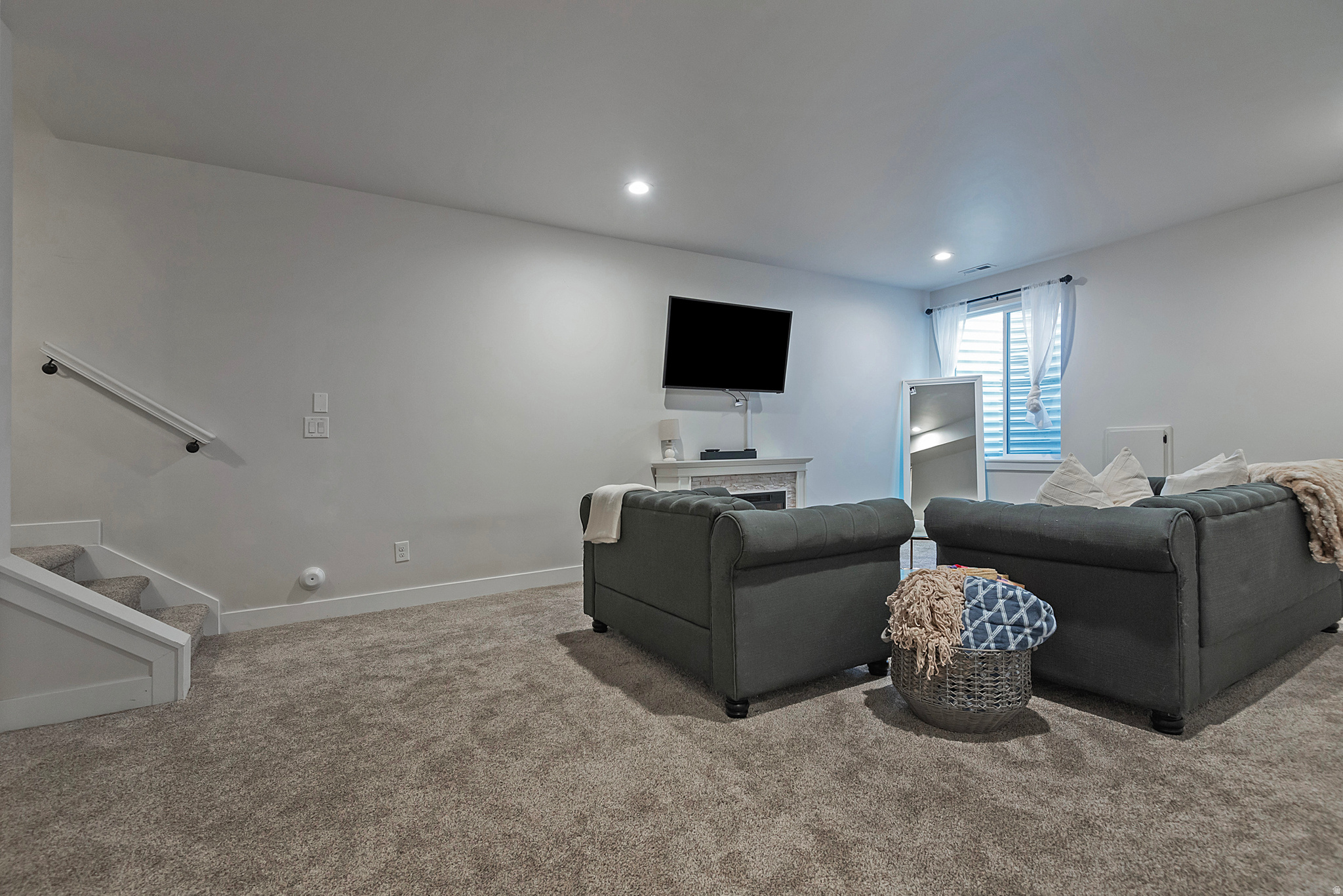 10843 S LAKE AVE #257