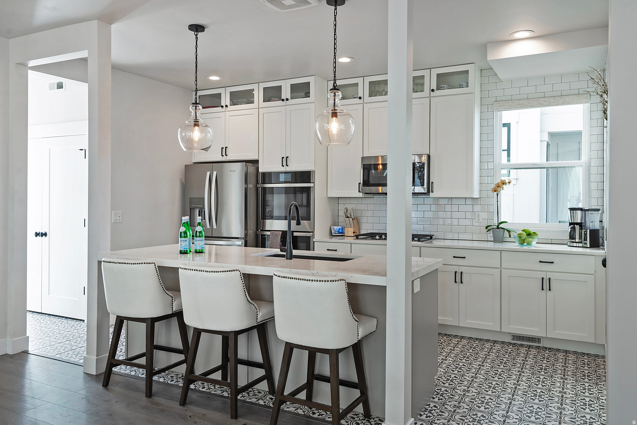 10843 S LAKE AVE #257