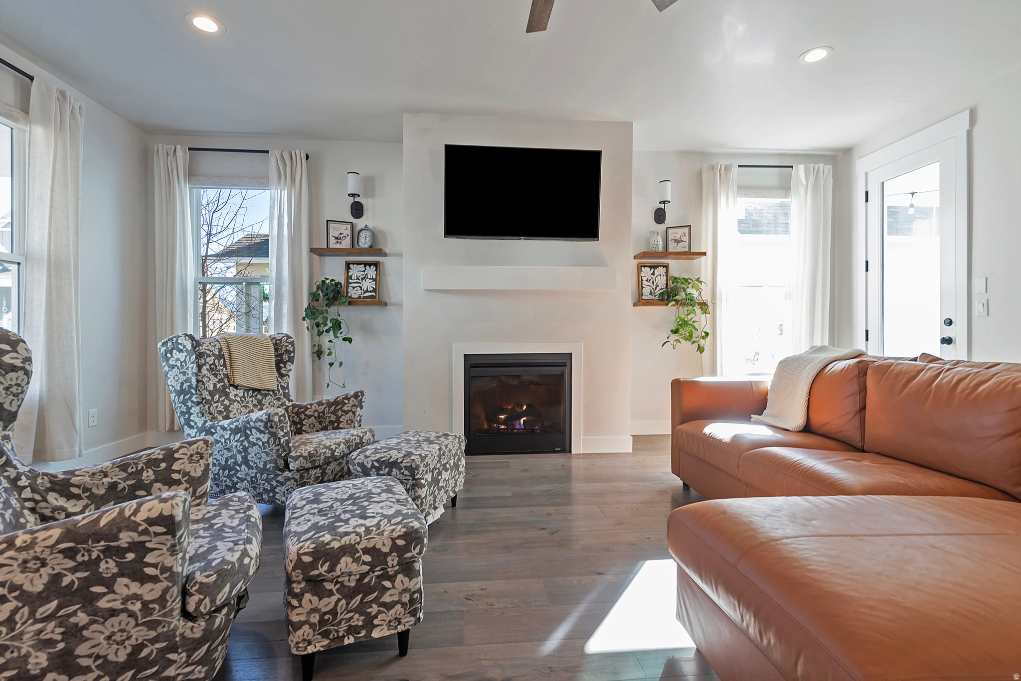 10843 S LAKE AVE #257