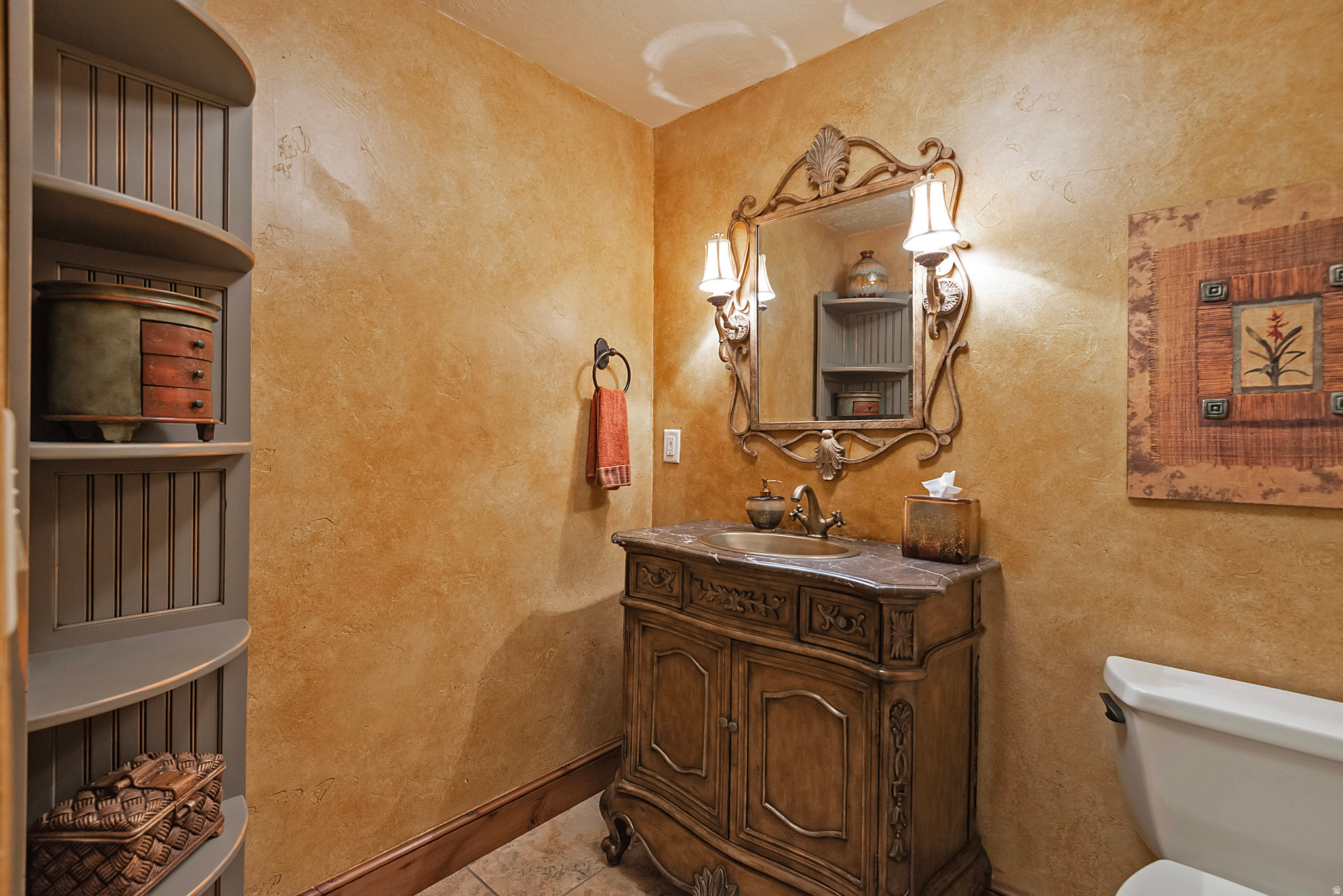 8778 S FALCON HEIGHTS LN