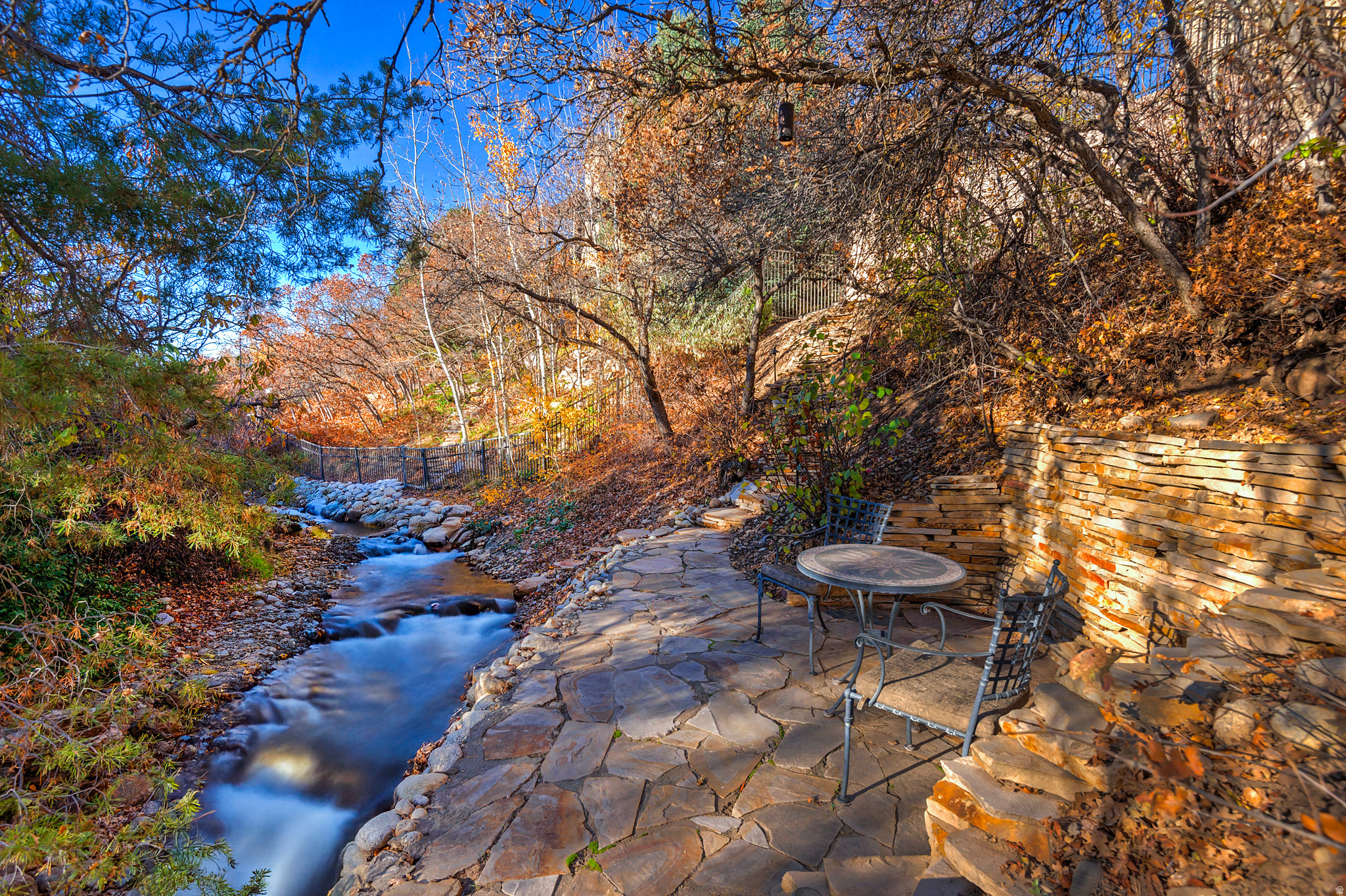 8778 S FALCON HEIGHTS LN